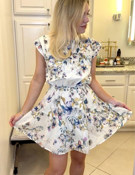 Prettiest Print Dress!
Floral Dress 

Spring Dress 
Summer outfit 
Summer dress 
Vacation outfit
Date night outfit
Spring outfit
#Itkseasonal
#Itkover40
#Itku 
#LTKFindsUnder100