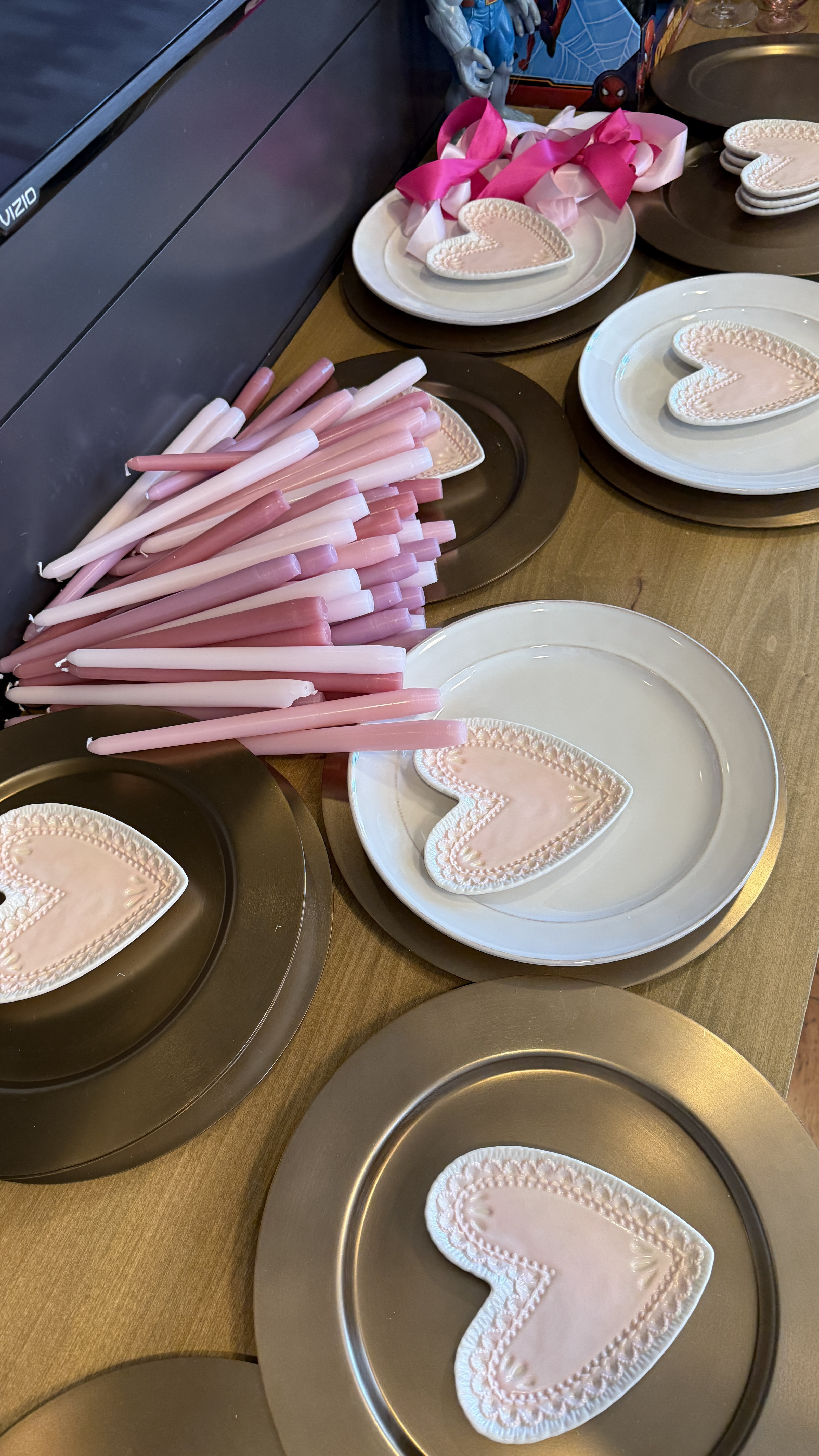 Galentines tablescape idea💘✨

galentines tablescape, tablescape ideas, galentines hosting, valentines hosting, pink heart, chargers, amazon candle sticks, candle stick holders, hosting ideas, Samantha Bauchmann 

 #LTKSeasonal #LTKHome #LTKFindsUnder100