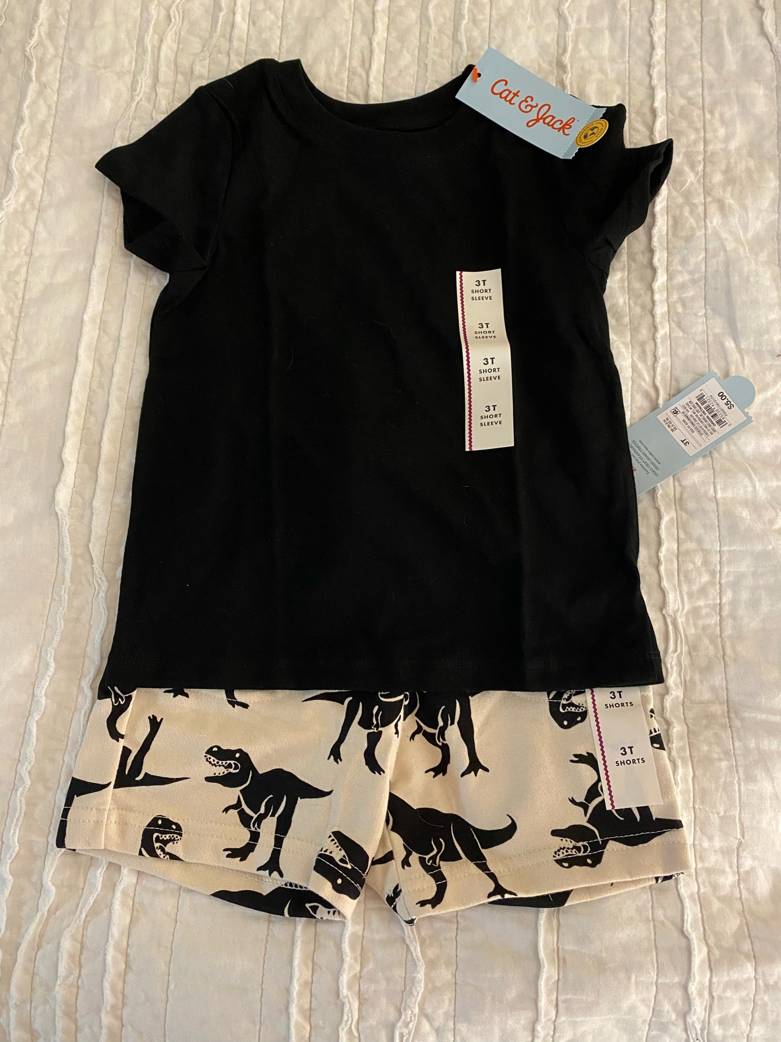 Love these shorts and shirts from Target. Each piece is $5 or less and they are perfect to mix and match 

#LTKKids #LTKBaby #LTKFamily