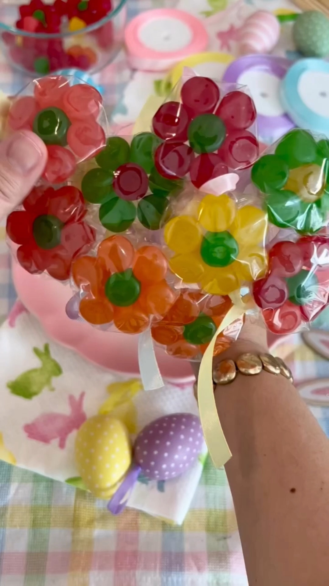 Candy flower bouquets! Give these as little treat gifts to coworkers, teachers, friends and family! They are super adorable! 

#LTKhome #LTKVideo #LTKSeasonal