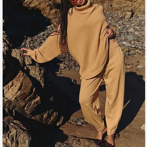 ✨ SALE✨ Free People Hailee Turtleneck Knit Set Oatmeal Beige Cream Small | Poshmark