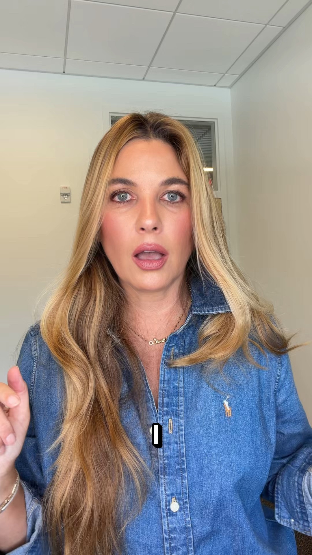 How to talk to ANYONE…hope this is helpful. 
Shirt: size 10 (usually a medium but sized up because this a slim fit)
Lip: Laka Caramel brown + Armani 503
Académie Hair Sea Glass in hair
