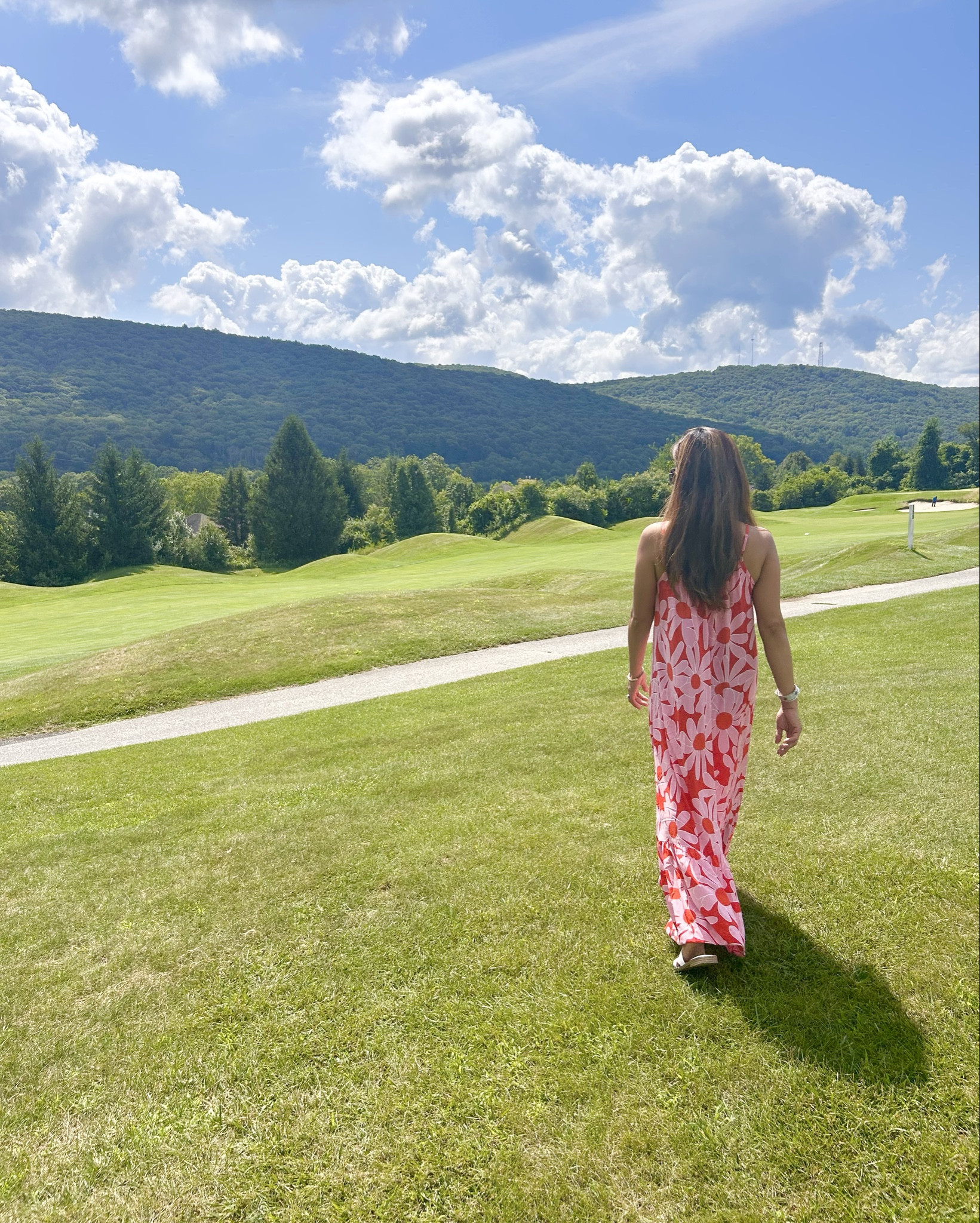 Hello Friday, I’ve been waiting for you 🌸🌺
✨
✨
✨ 
#fridayvibe #summerdresses #summerstyledress # momstyletips #summerstyletips

#LTKSaleAlert #LTKStyleTip #LTKFindsUnder50