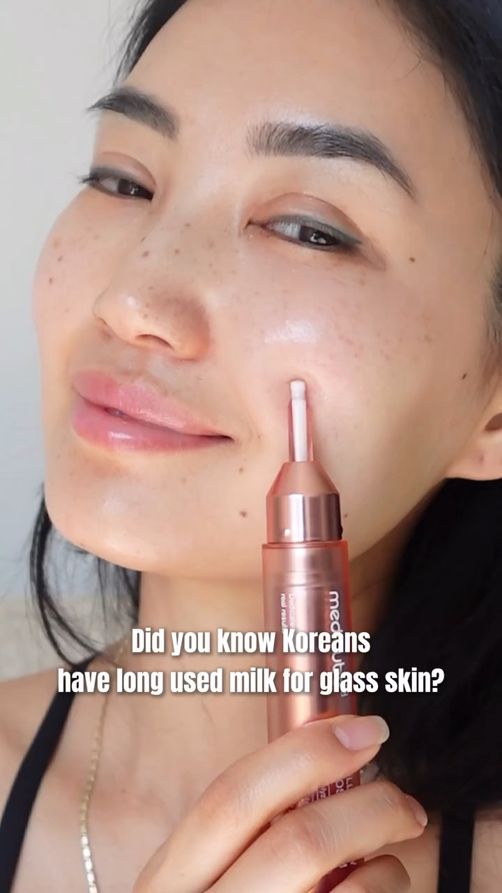 How do I get Milky Glazed Skin? 🥛

@medicube_global_official 

#koreanskincare #kbeautyroutine #skincareroutine #skinglow #glassskin #glazedskin 
#skincareproducts #koreangirl #cute #pinterest #medicube