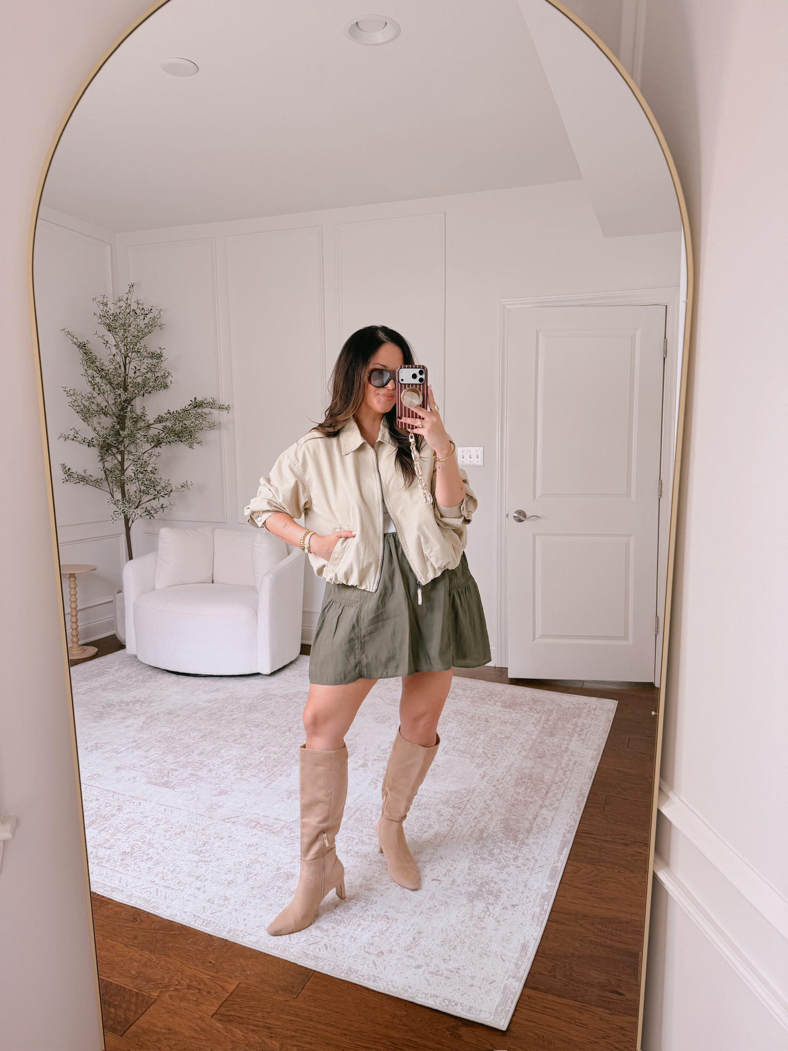 wearing a large in the top, XL in the bottoms

#LTKSeasonal #LTKMidsize