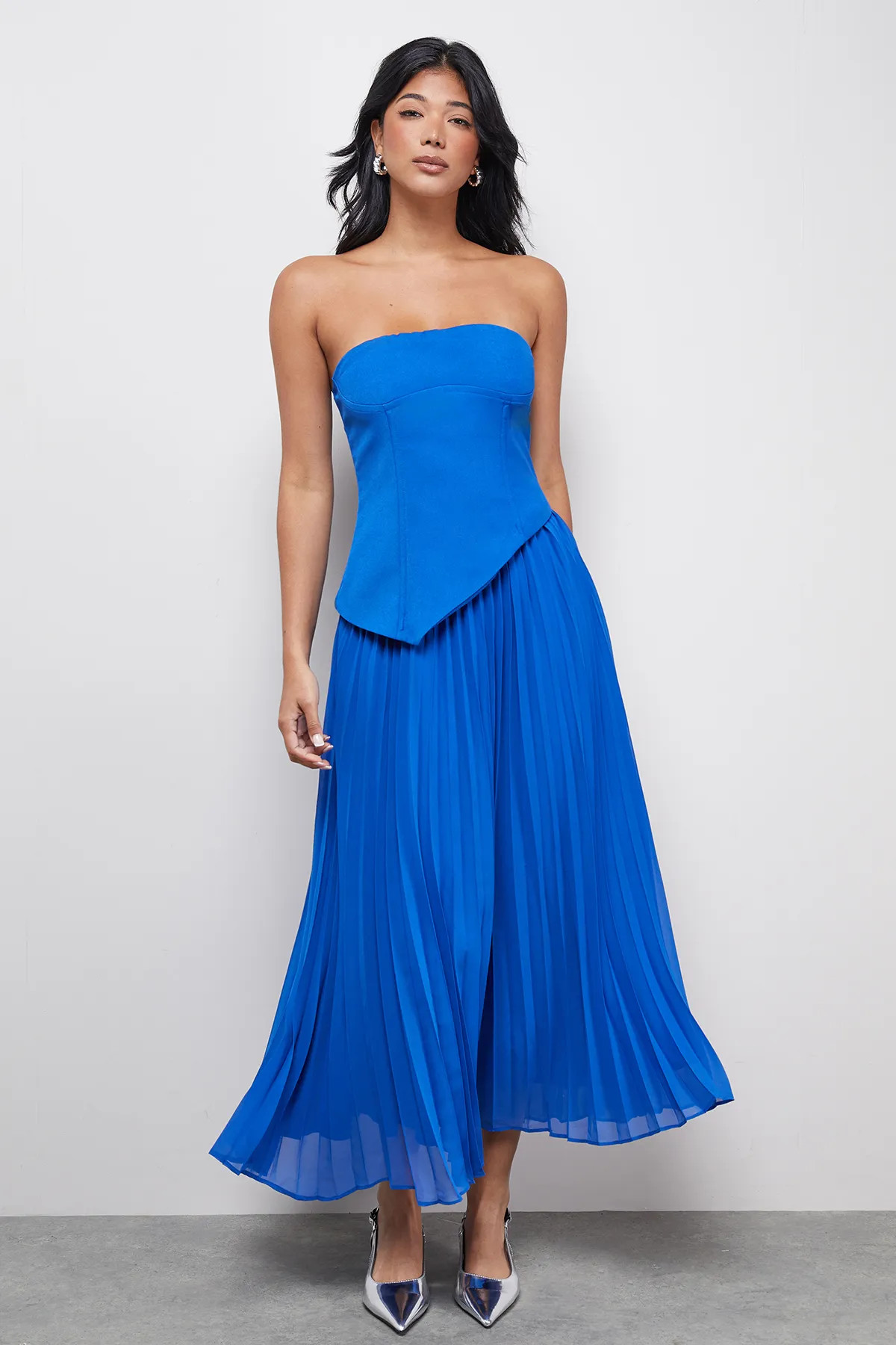 Bandeau Bodice Pleated Chiffon Midi Dress | PrettyLittleThing US