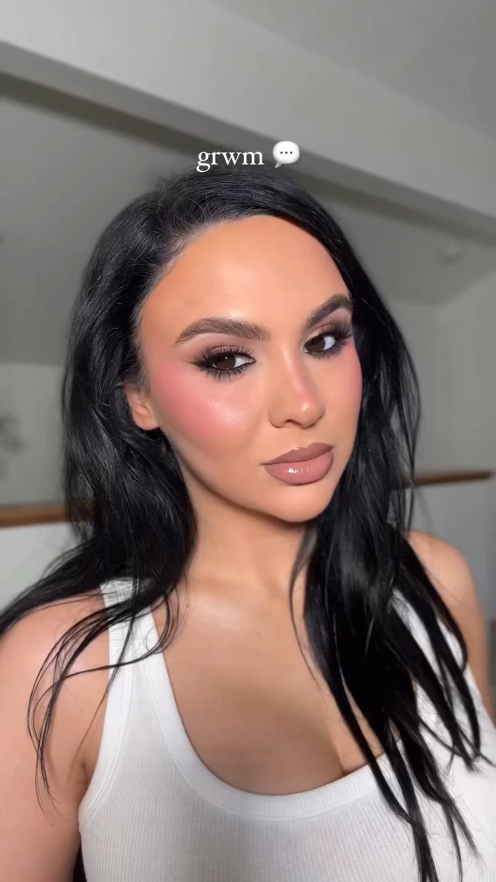 Show some love in the comments 🤍 

Products (link in LTK) 
@tirtir_official milky toner
@innbeautyproject moisturizer 
@rarebeauty primer + happy blush 
@fentybeauty suedish contour stick
@lauramercier black pencil eyeliner + Rose translucent powder (use code SELLAM20) 
@makeupbymario master mattes palette 
@doseofcolors its literally magic shadow stick 
@diorbeauty concealer 
@bareminerals rose glow blush (use code SELLA25) 
@rarebeauty wise lip liner
@charlottetilbury iconic nude lip liner
@maccosmetics simulation plumping gloss stick 

#makeupartist #makeup #makeuptutorial #makeupoftheday #grwm