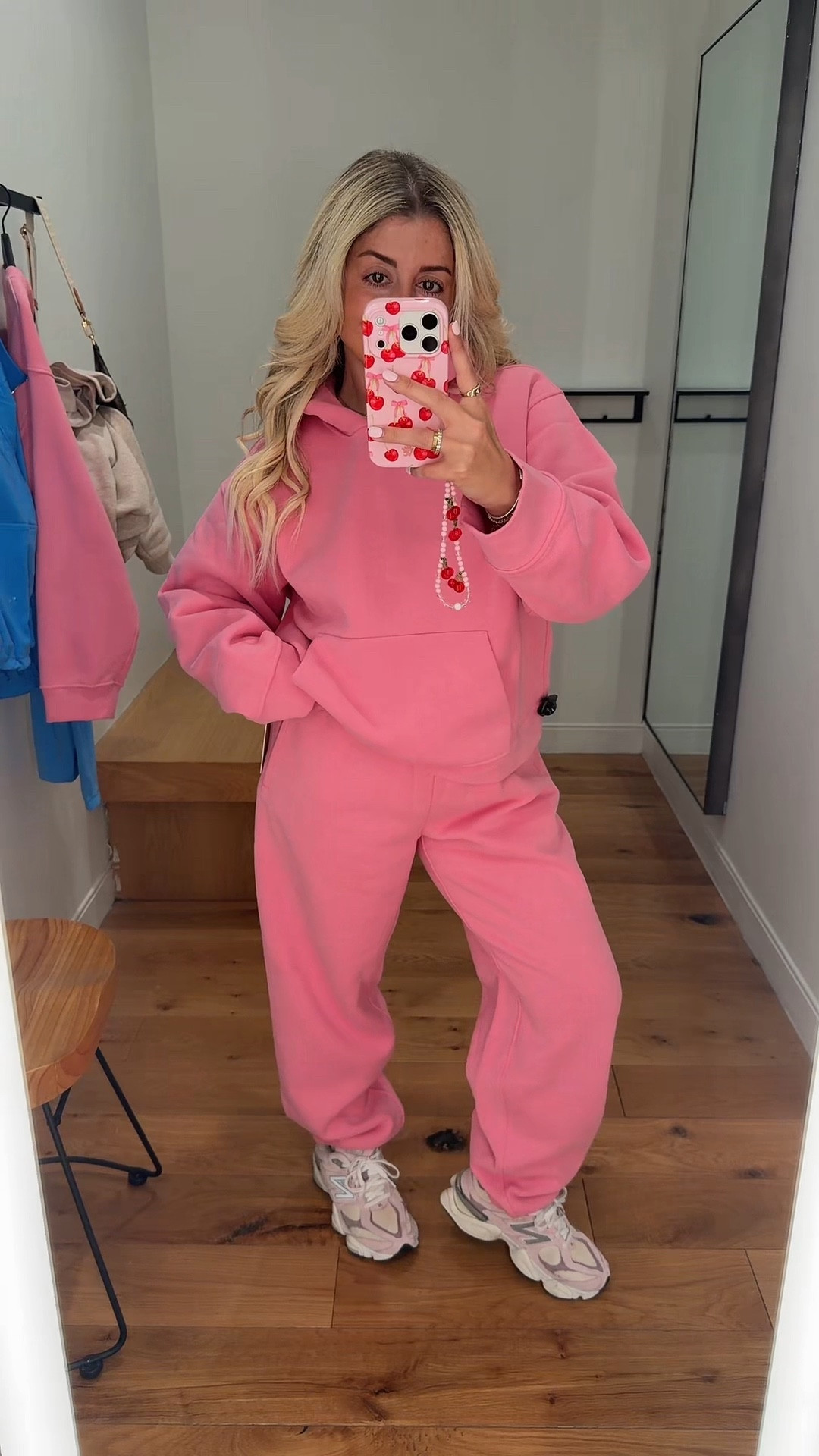 New @lululemon matching set ✨
Size small
New Balance tts