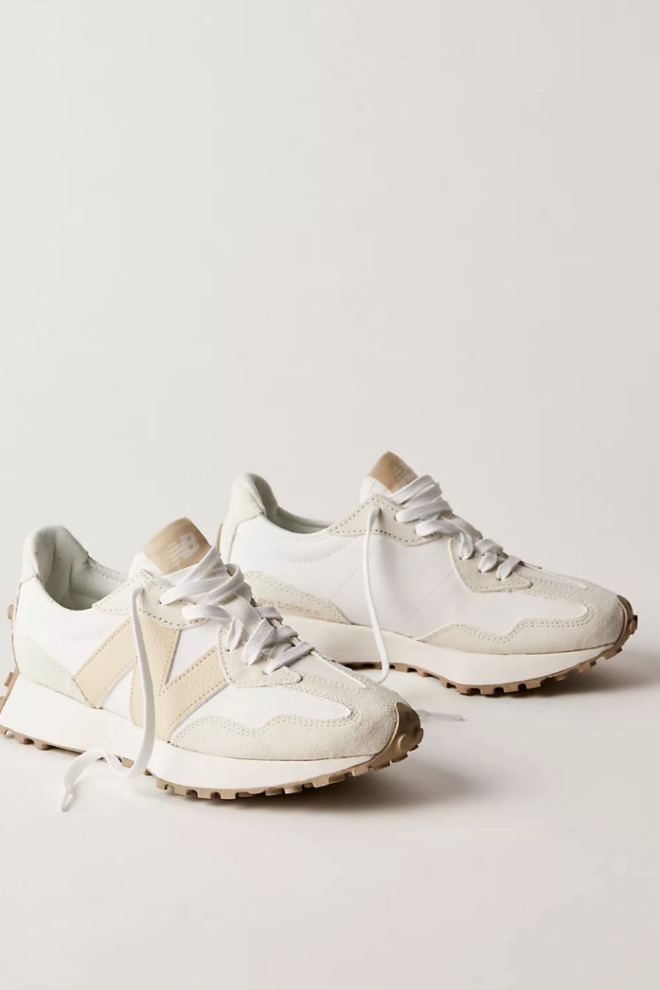 Hurry! Spring 327s sell fast! #Hocspring #houseofcolourspring #shesaspring #spring #momstyle #momsofinstagram #hocromanticnatural #knowyourwowstyle #knowyourstyle #coloranalysis #amazonstyle #tci #tcispring #createdcolorful #createdcolorfulspring 

#LTKFitness #LTKActive #LTKShoeCrush