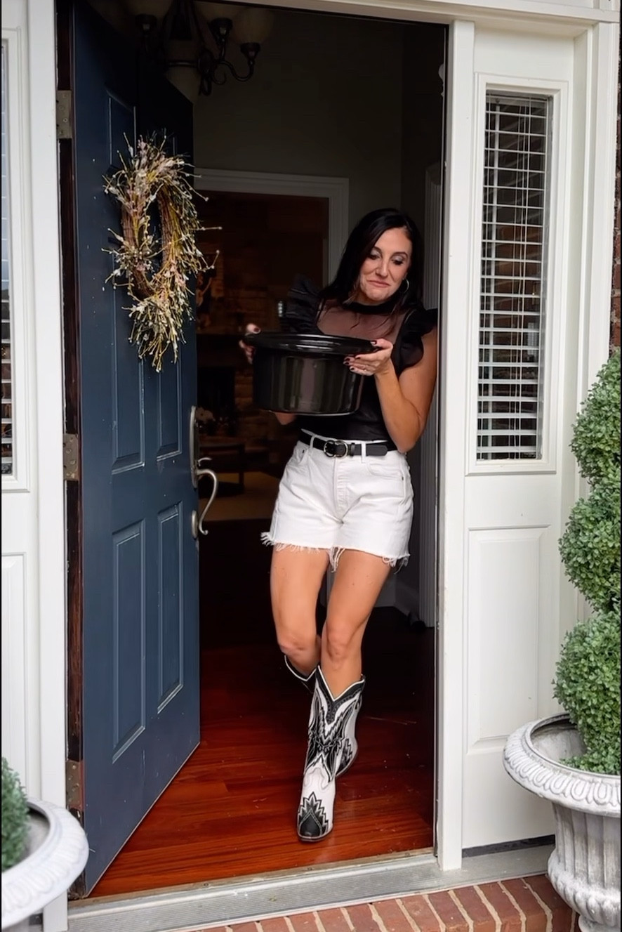 These are probably the most comfortable boots EVER. I wore them all day and didn’t even get a hint of a blister or sore! They will for sure become my go-to festival boots from now on!