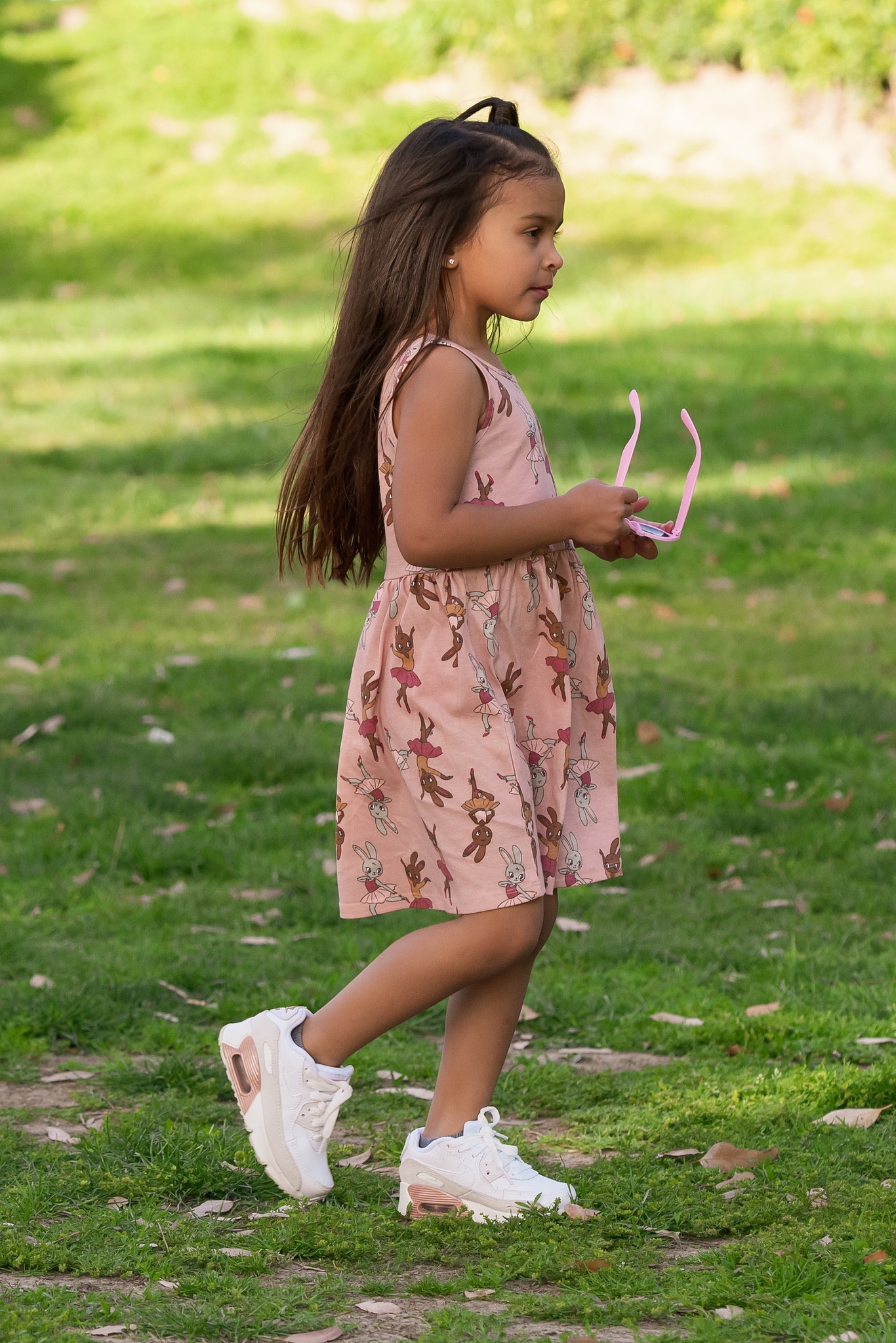 Tagged a similar dress on H&M. The bunny print is no longer available but they have many other options 

#LTKfamily #LTKkids