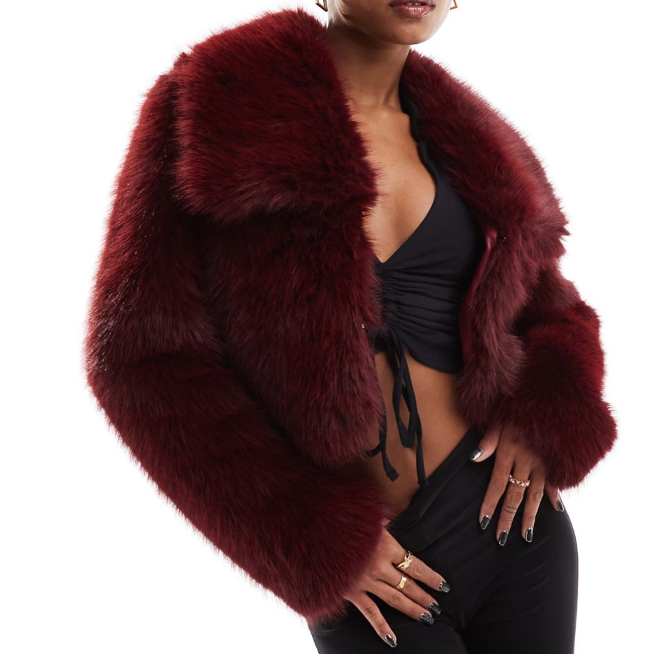Burgundy Faux Fur Coat 

#LTKluxury #LTKautumn