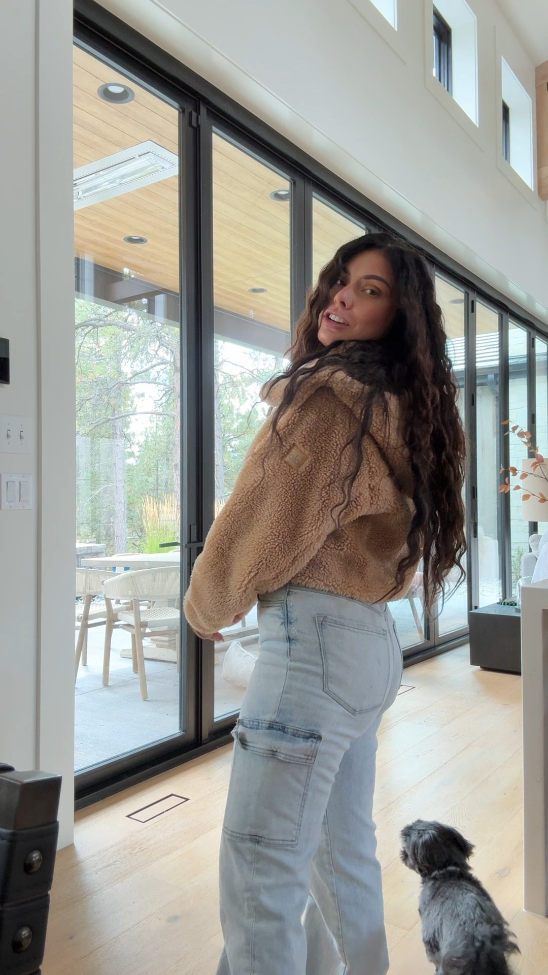 I can’t believe I’m already wearing a sherpa jacket! It’s 38° today. These cargo jeans are an all time favorite. They have the perfect amount of stretch.

#LTKStyleTip #LTKSeasonal #LTKHome