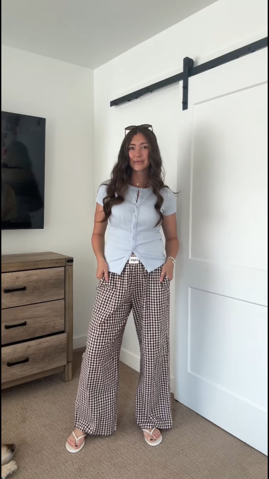 in LOVE with these plaid boxer style pants. Come in so many colors! Went up one size to large for a looser fit!#momootd #momstyle #momlife #outfitinspo #styleinspo 