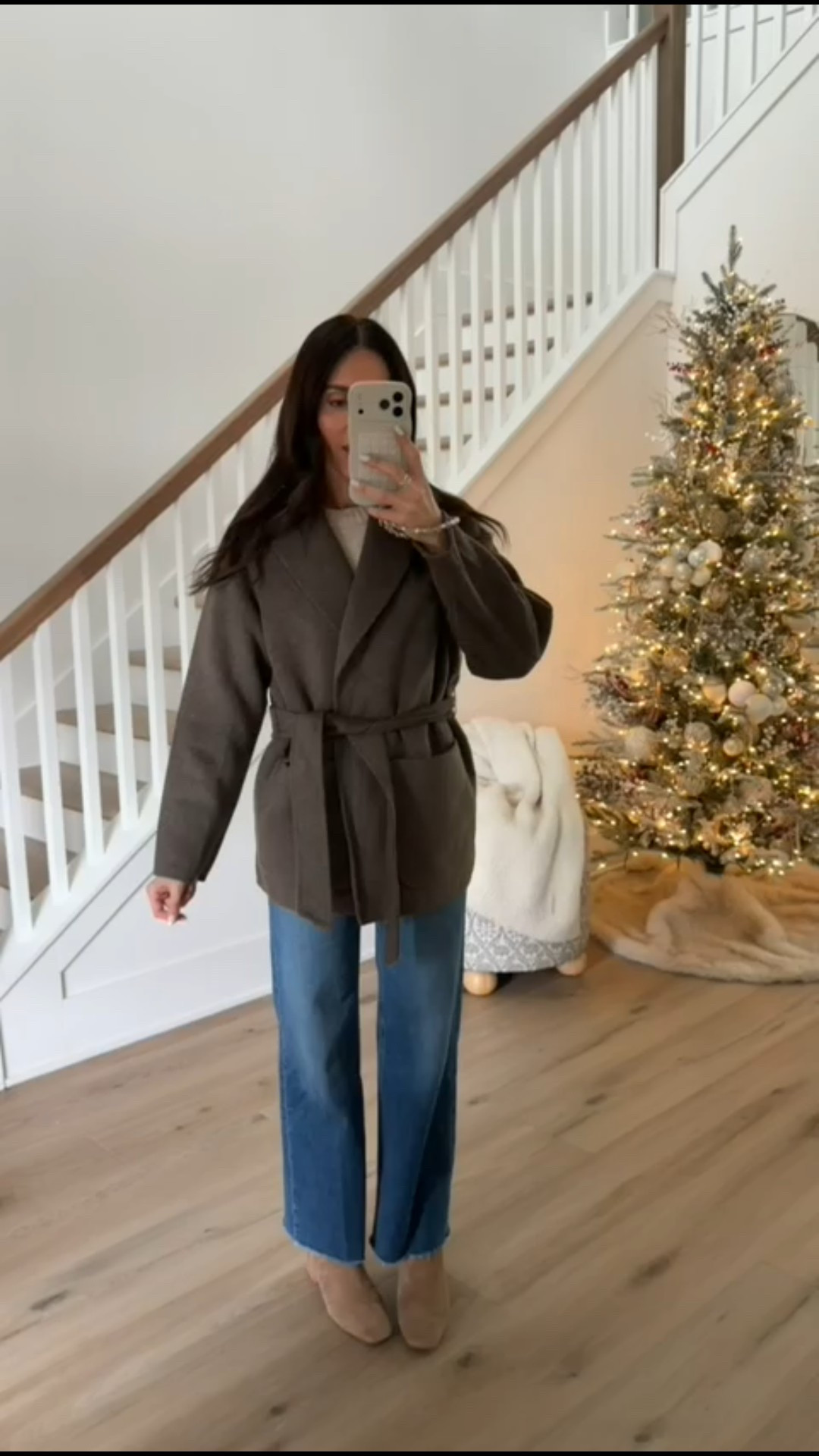 Belted coat, layering pieces, fall style, chic style, booties, annabrstyle.

#LTKFindsUnder100 #LTKStyleTip #LTKOver40