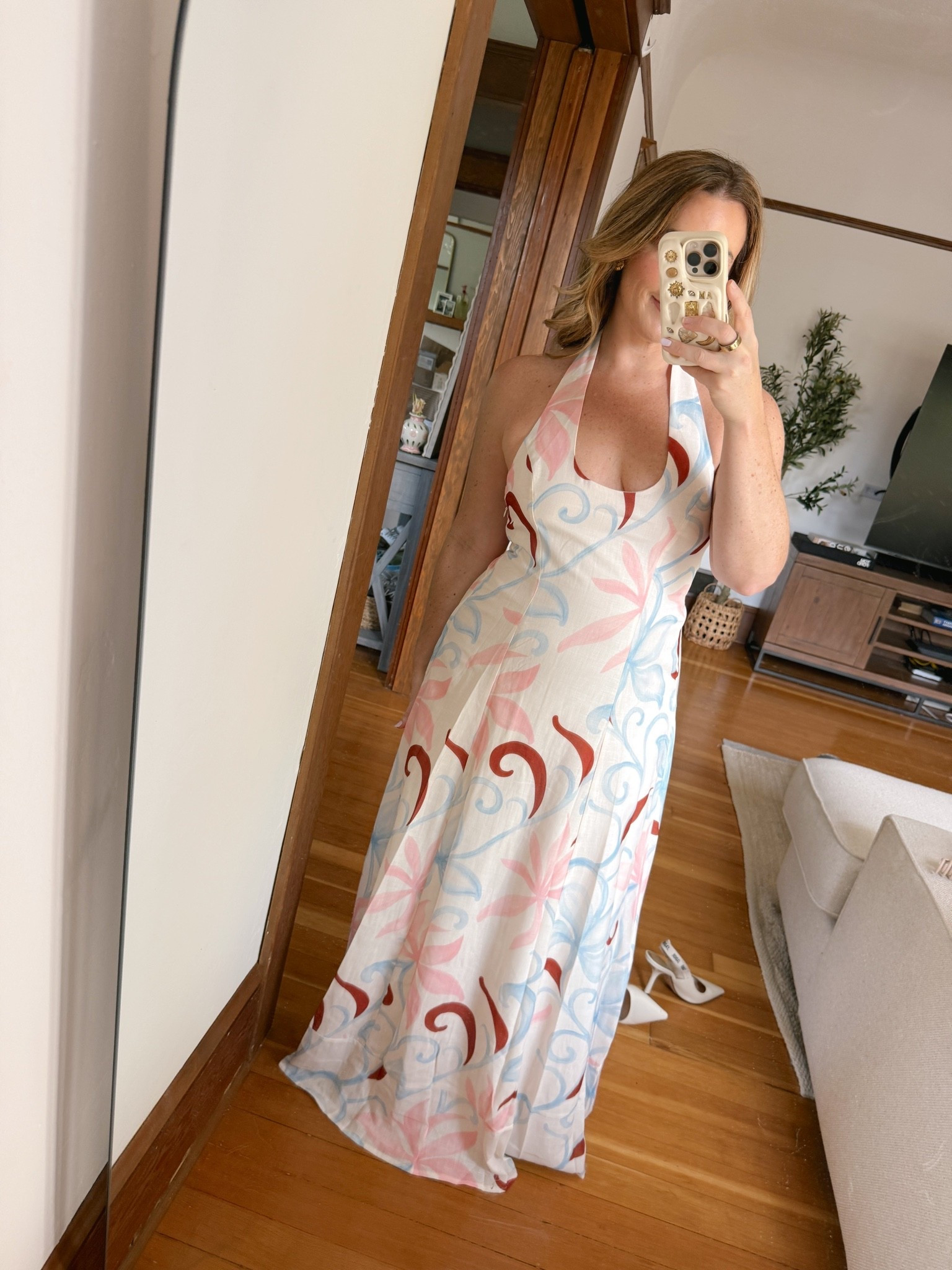 Great little Sunday brunch, Farmers Market, dinner date dress

Summer date night outfit, sundresses under $100, brunch outfit

#LTKMidsize #LTKTravel #LTKootd