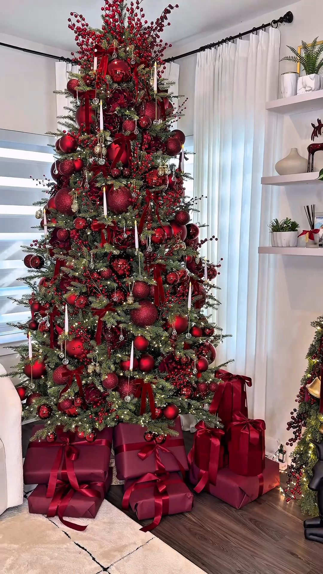 Christmas Tree

#LTKHome #LTKHoliday