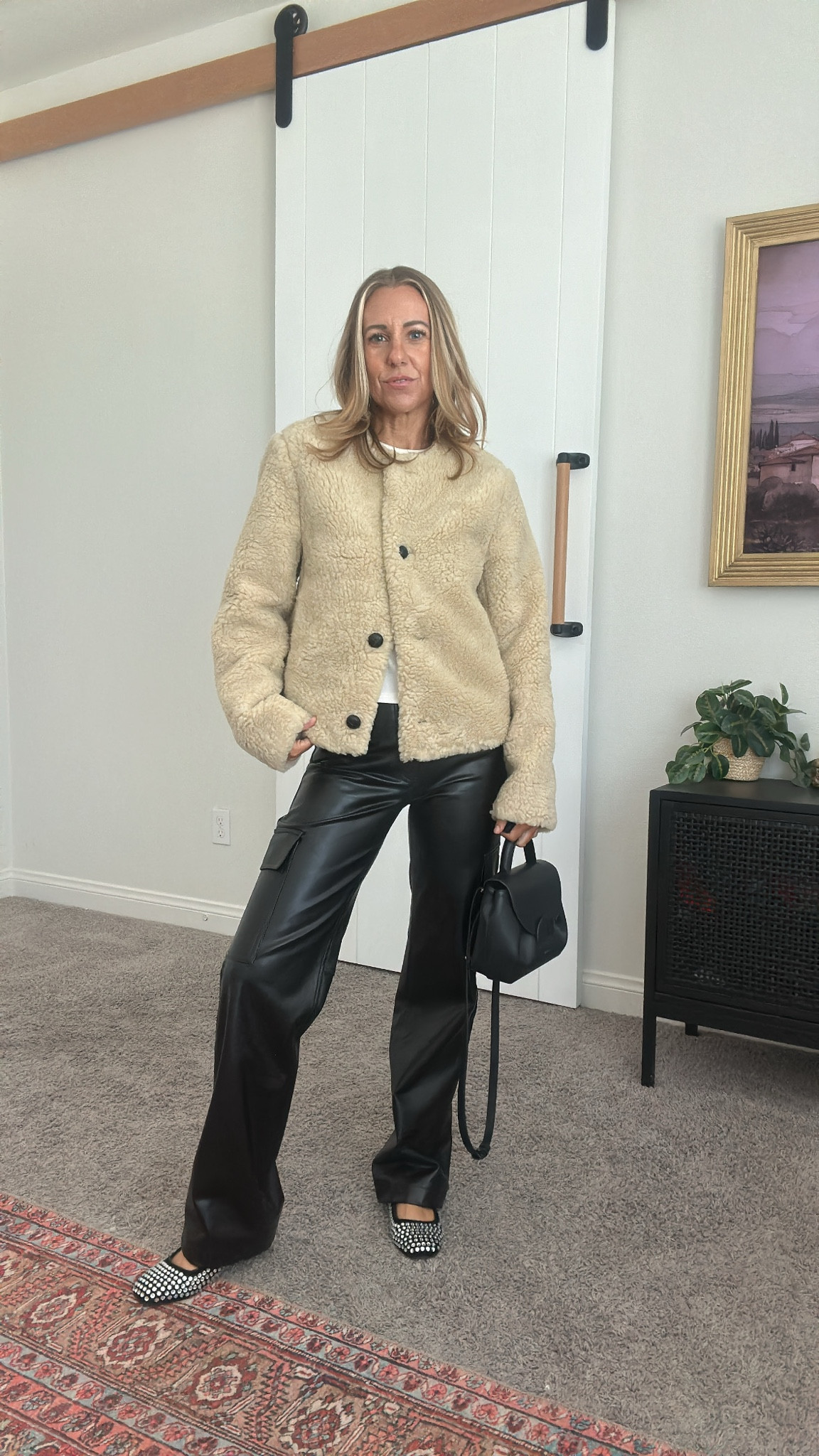 Abercrombie look 25% off + extra 15% off code CYBERAF
wearing size XS in tops/ jackets and 24 in pants 

#LTKGiftGuide #LTKStyleTip #LTKCyberWeek