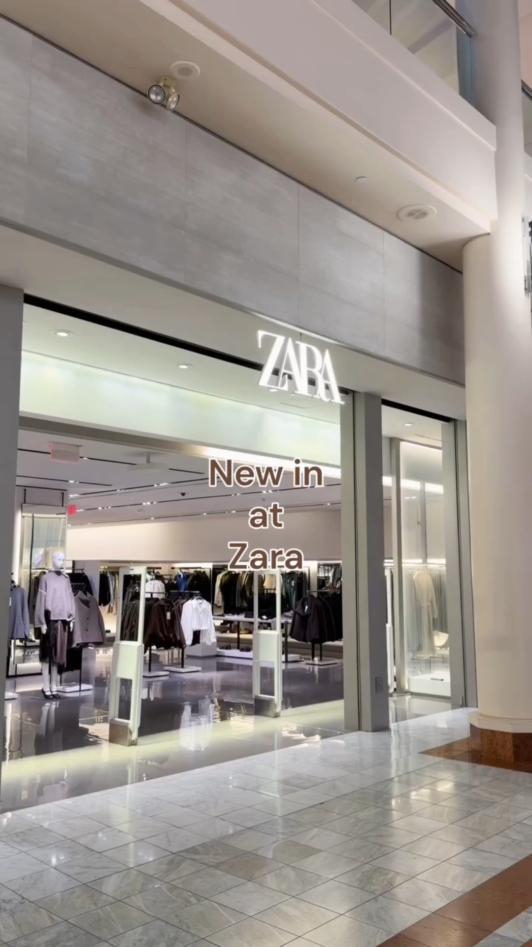 New @Zara spring/summer 2026 collection! So many cute jacket options , the suede has my heart 🐻


#zara #zaraaddict #zarajacket #springoutfitideas #springfashion zara leather jacket, suede jacket, Zara viral jacket, new in at Zara

#LTKootd #LTKPetite