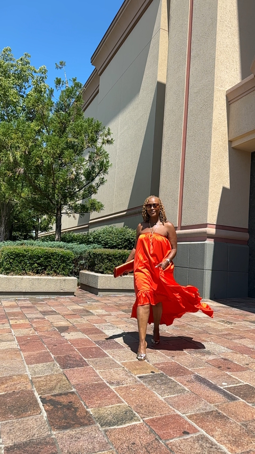 Womens  Summer Dresses Halter Neck Plus Size Long Maxi Dress Casual Floral Beach Sun Dresses with Pockets

Orange dress 
Gold Mules Macys 

#LTKMidsize #LTKStyleTip #LTKFindsUnder100