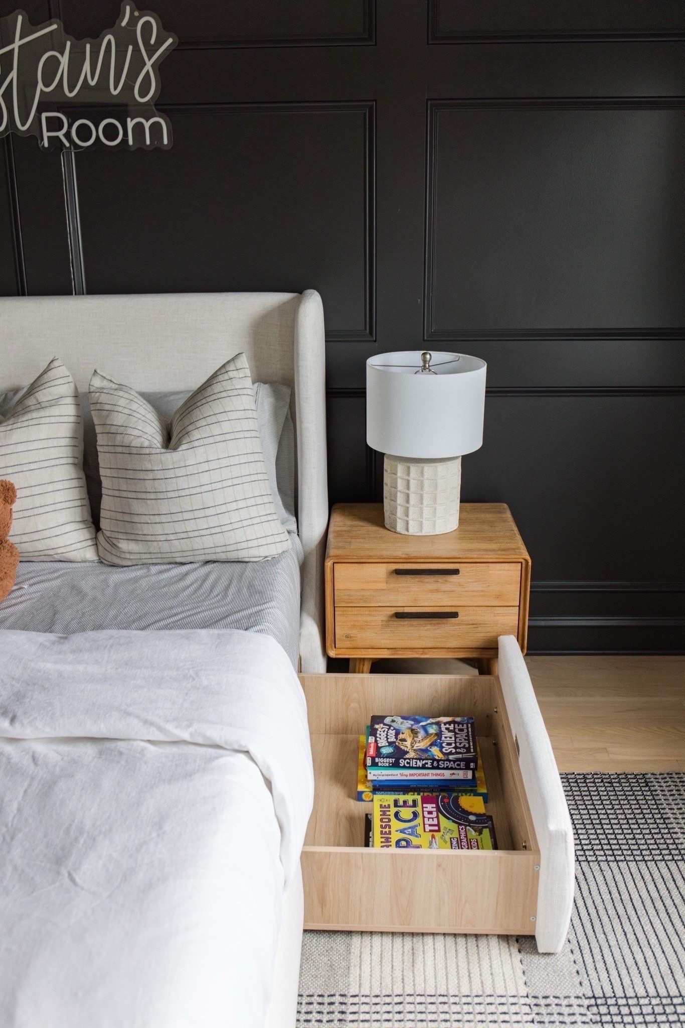 Kids Room Inspo 

Kids bedroom  lamp  kids bed    Boy bedroom  moody home  modern home  home  home finds  home decor  ArchedManor

#LTKFamily 



#LTKKids