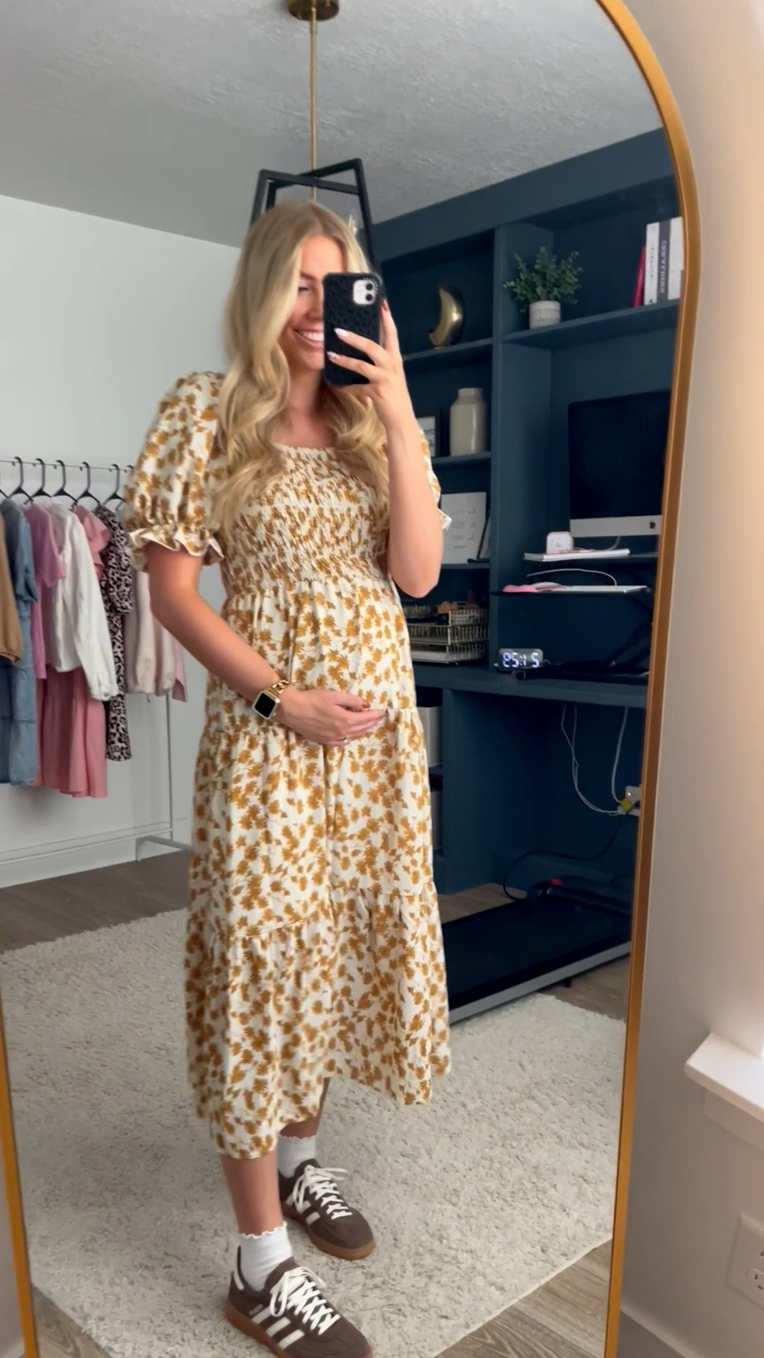 bump friendly fall teacher outfit!

dress: wearing usual M
brown adidas: true to size and comfortable

| fall outfit | teacher outfit | fall dress | fall shoes | pregnant  

#LTKBump #LTKSeasonal #LTKWorkwear