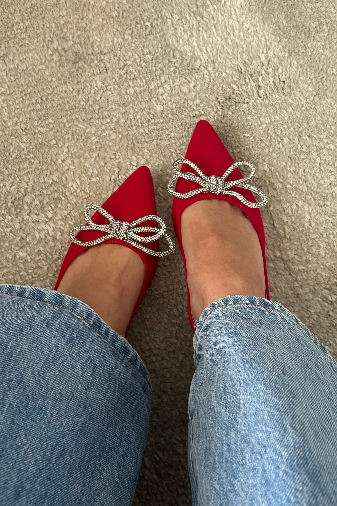 heels 

#redheels #red #bow #heels #datenight #ootd #ootn #valentinesday #valentineslook 

 

#LTKGiftGuide #LTKParties #LTKStyleTip