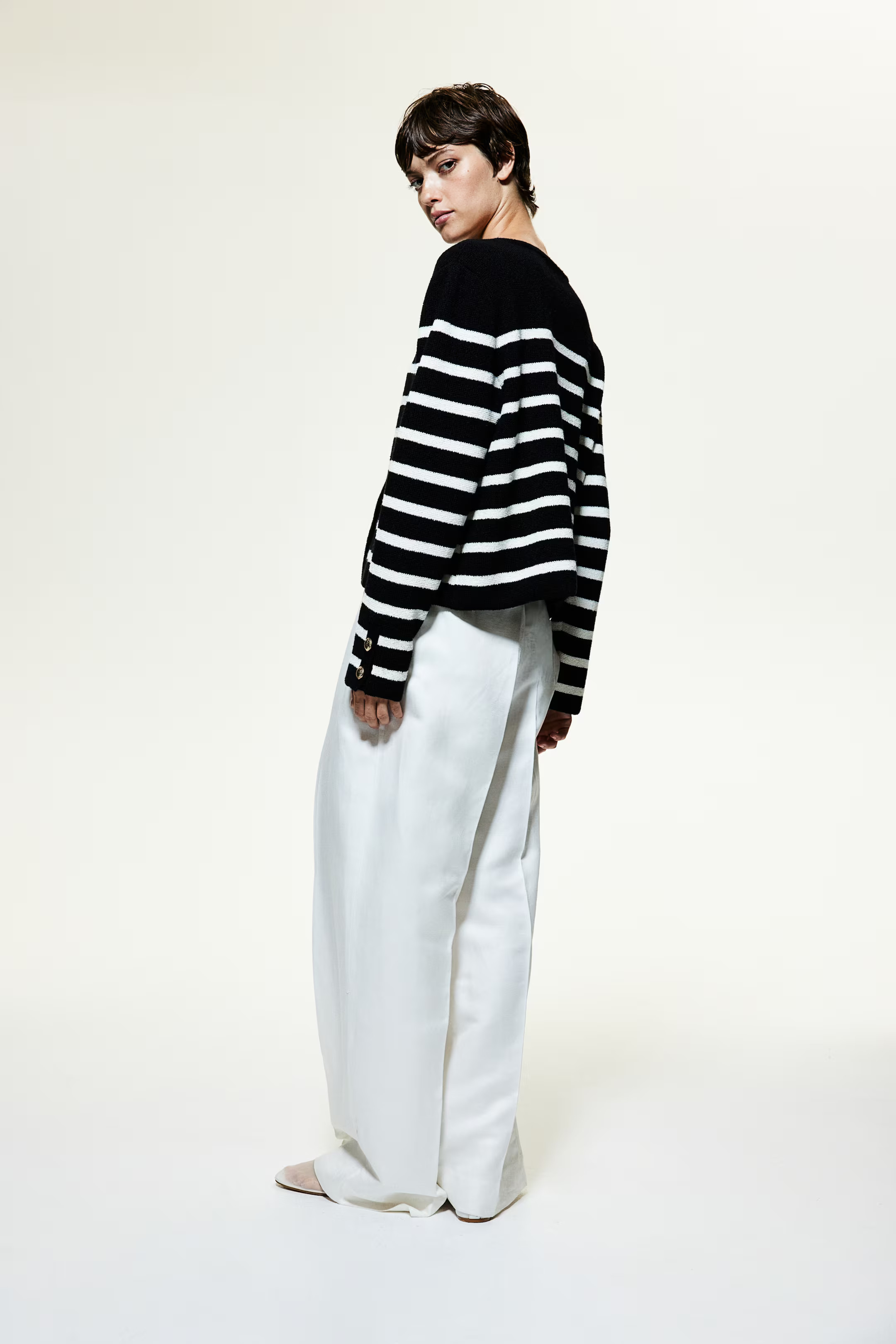 Knit Cardigan - Round Neck - Long sleeve - Cream/blue striped - Ladies | H&M US | H&M (US + CA)