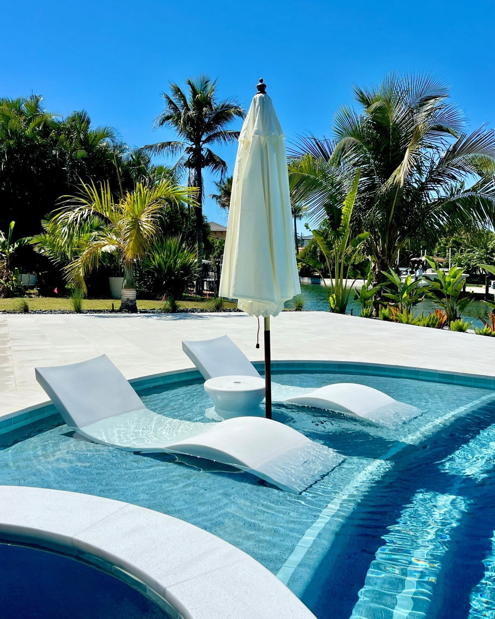 Pool lounge chairs

Pool furniture

Coastal pool inspo

#LTKSwim #LTKHome #LTKSeasonal