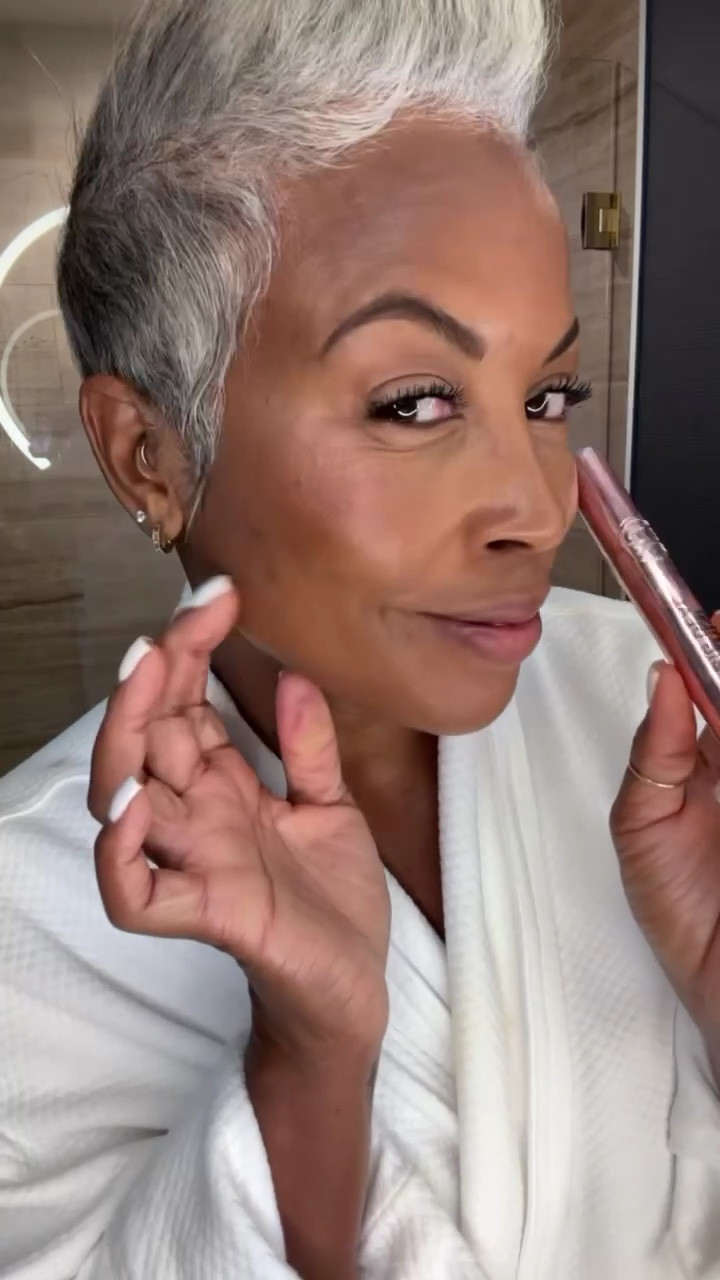 Get ready with me for LTK Con this morning! Easy everyday makeup routine ✨

#LTKCon #LTKFindsUnder100 #LTKBeauty