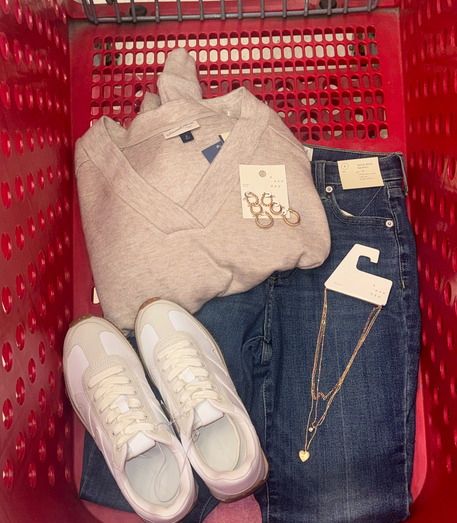 Casual Fall outfit from Target 🎯 

High rise skinny jeans, super soft v neck sweater, gold jewelry and sneakers ✨

#LTKStyleTip #LTKSeasonal #LTKFindsUnder50