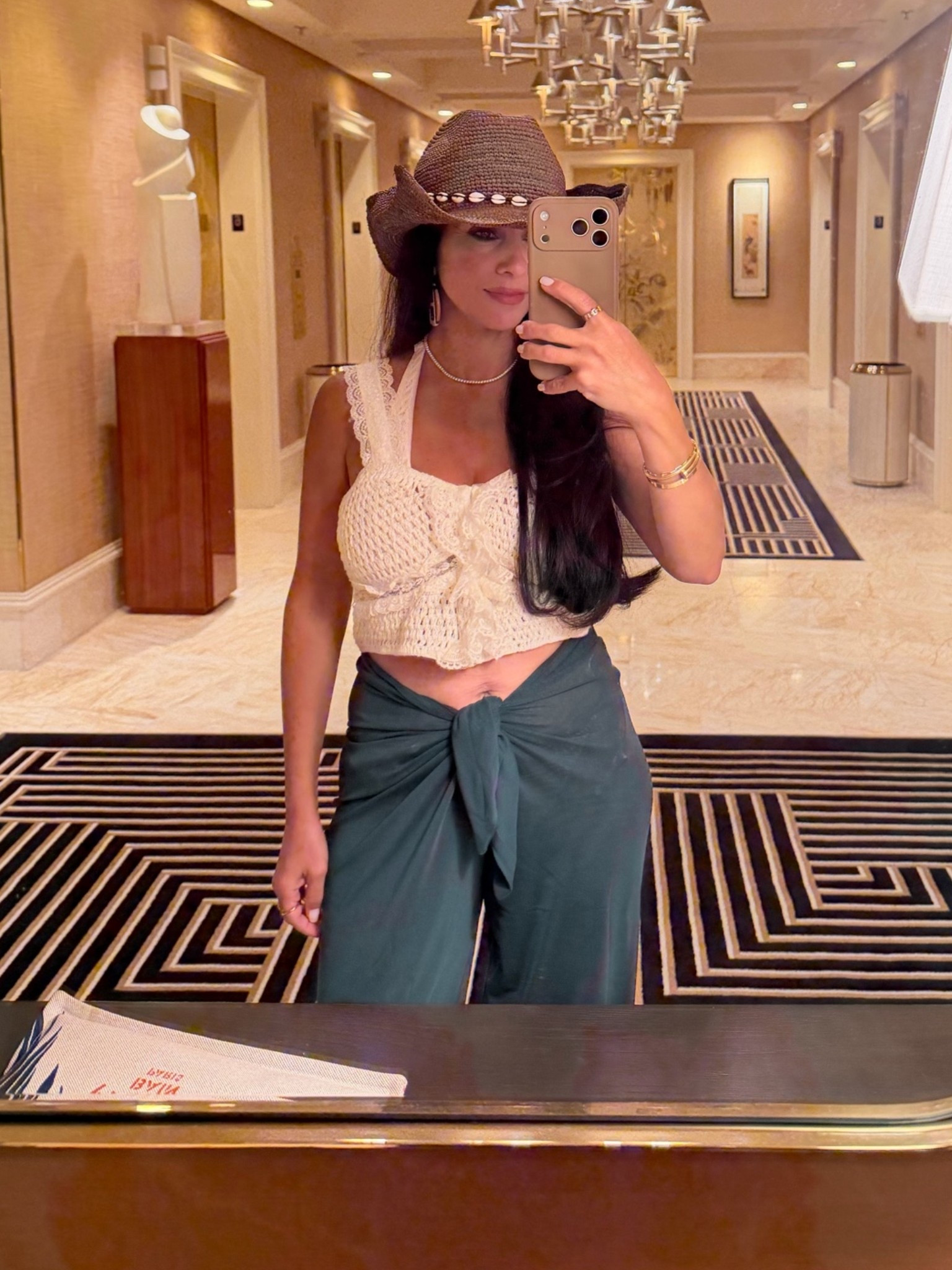 Las Vegas pool ootd: Pareo pants + crochet top 


Rita Salmo | petite fashion | everyday style

#LTKOver40 #LTKPetite