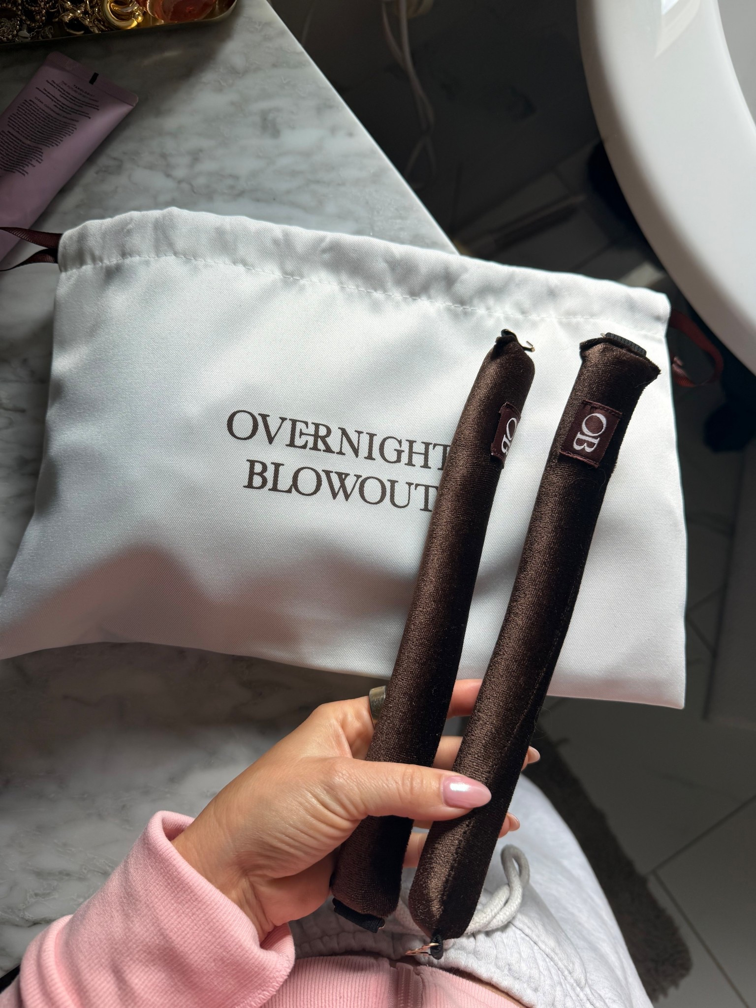 Overnight blowout ✨🤍

#LTKgrwm #LTKdayinmylife #LTKmorningroutine