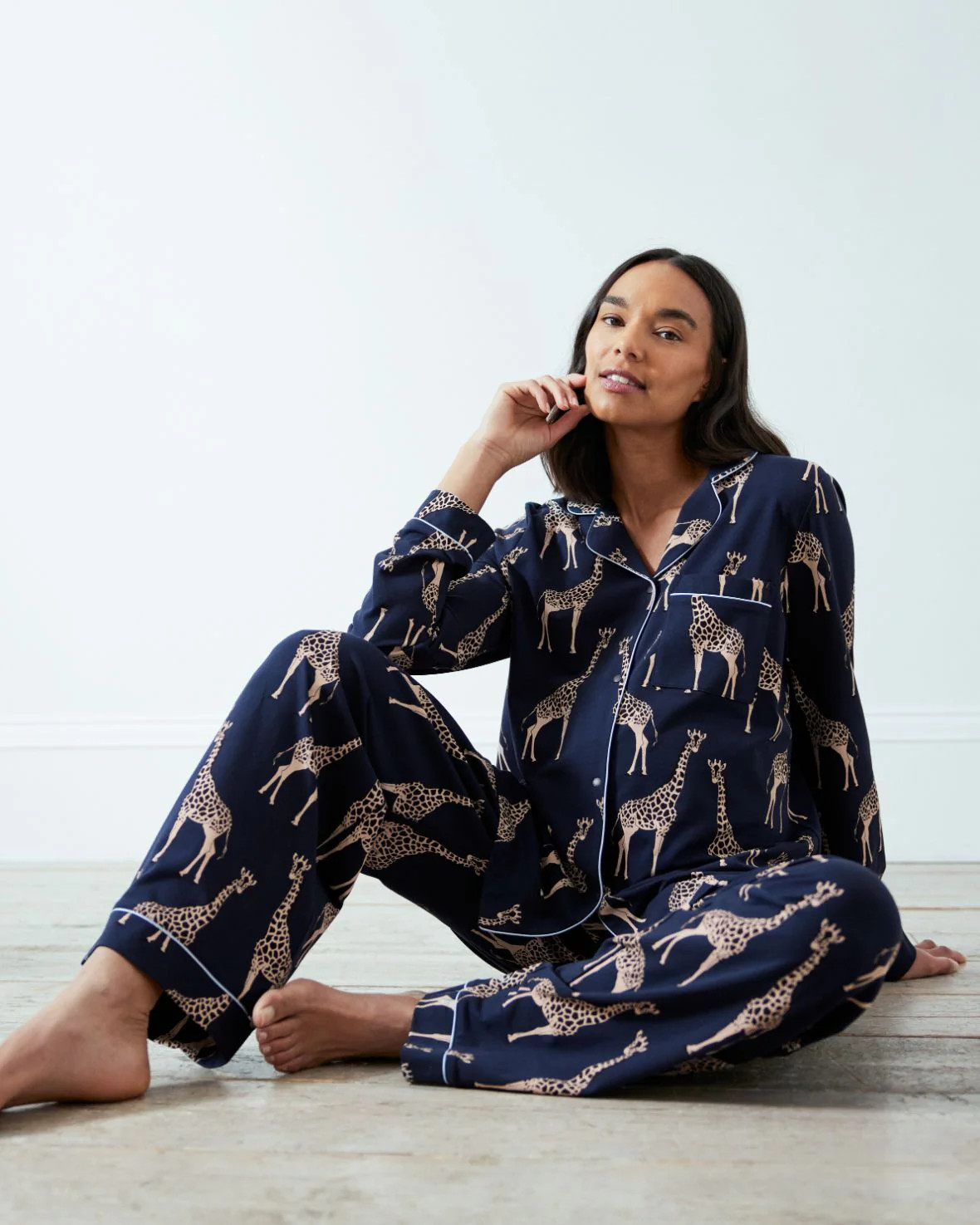 Maternity Organic Cotton Giraffe Print Long Pyjama Set - Navy | Chelsea Peers NYC