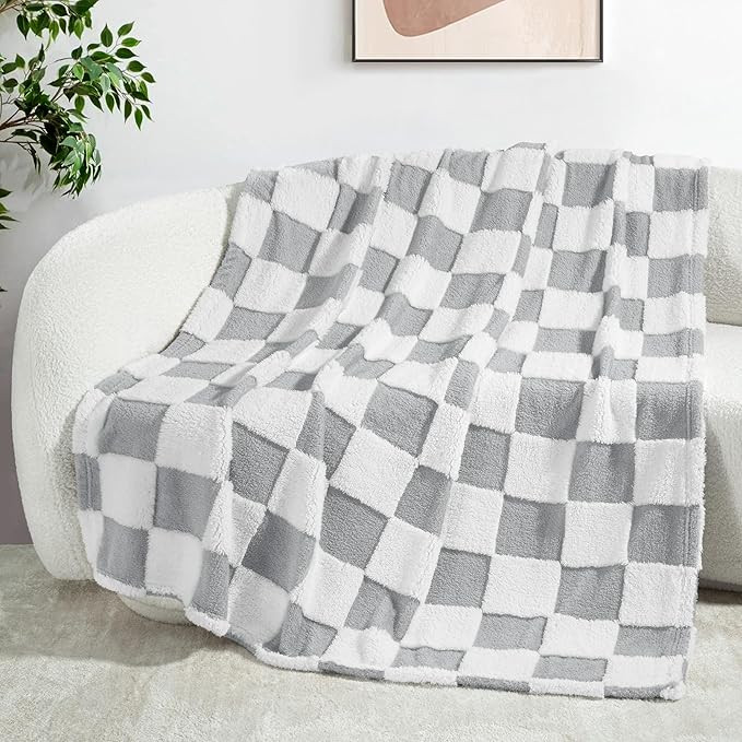 Exclusivo Mezcla Checkered Throw Blanket, Super Soft and Warm Fluffy Fleece Blanket for Couch, So... | Amazon (US)