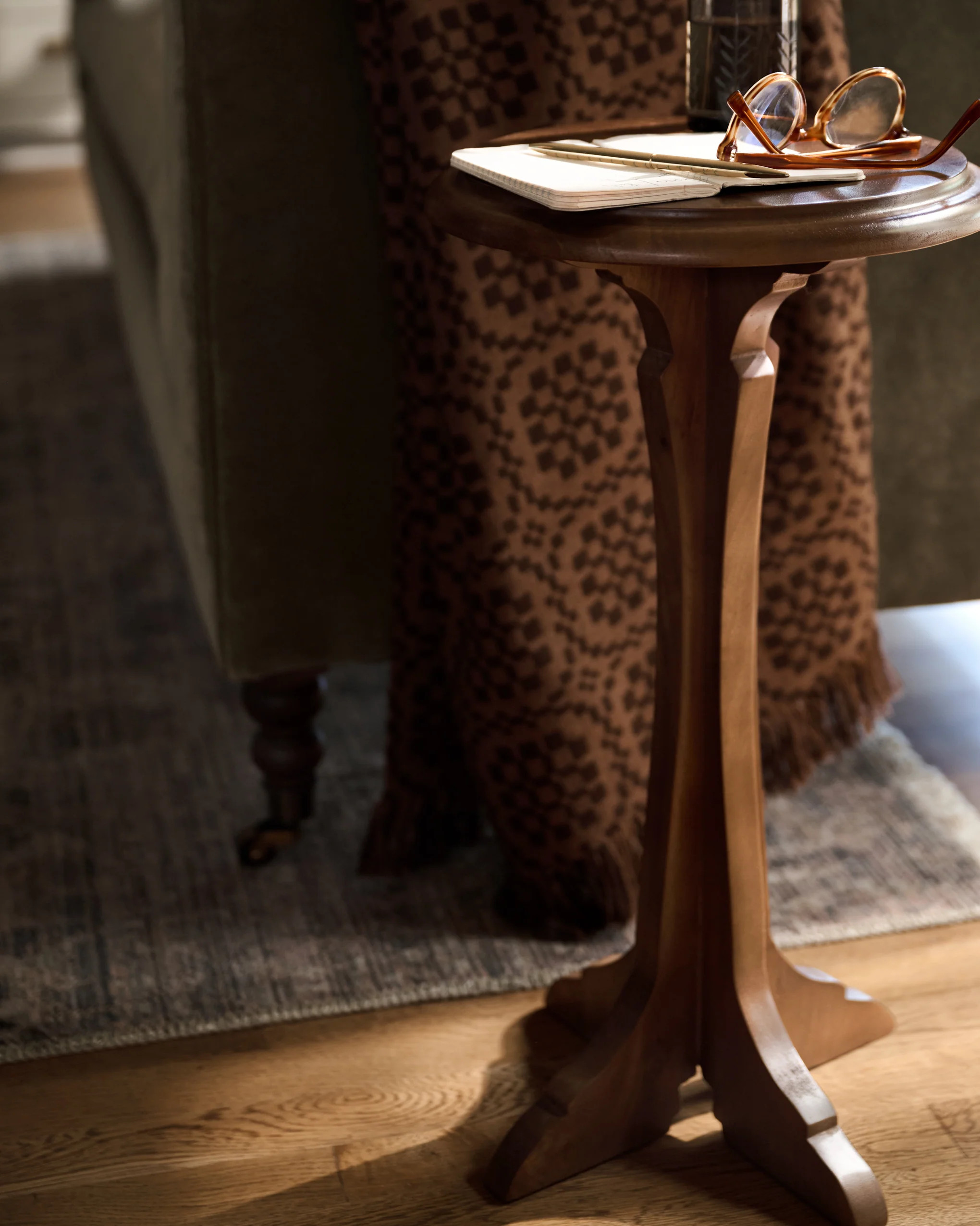 Elena Wood Accent Table | Magnolia