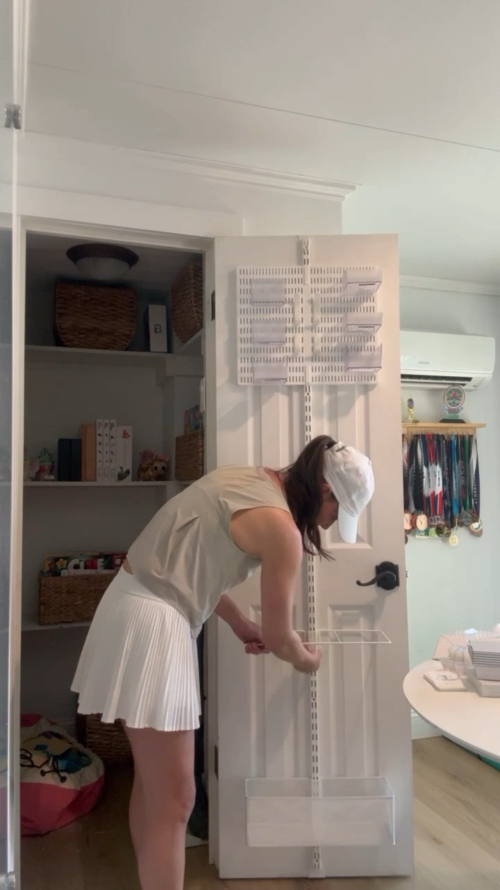Over the door Elfa maximizes space! Now on SALE! 


Closet organization, gift wrap organization 

#LTKVideo #LTKHome #LTKSaleAlert