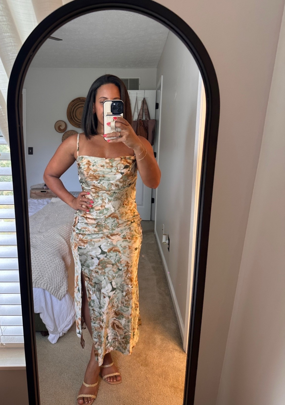 Wedding dress and baby shower season in here!

Silk dress | floral dress | green | neutral | amazon finds




#LTKgrwm #LTKWedding #LTKPetite