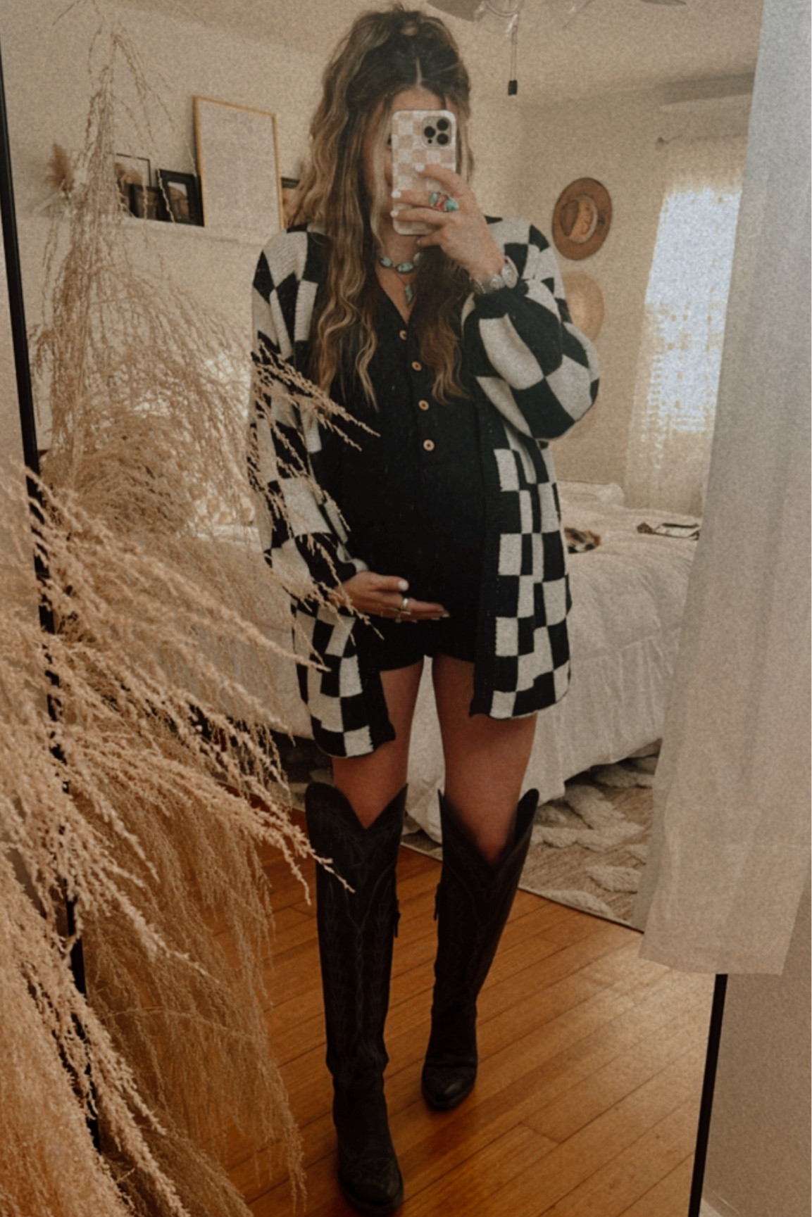 Western chic rodeo outfit that is bump friendly! 🖤 

#LTKFindsUnder50 #LTKStyleTip #LTKBump