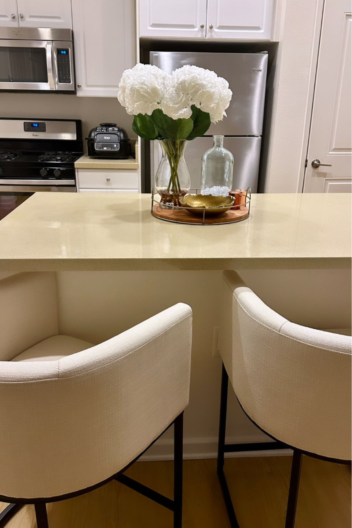 bar style, island decor, kitchen island, counter chairs, bar chairs. ✨🌟🤍#LTKFind

#LTKstyletip #LTKhome