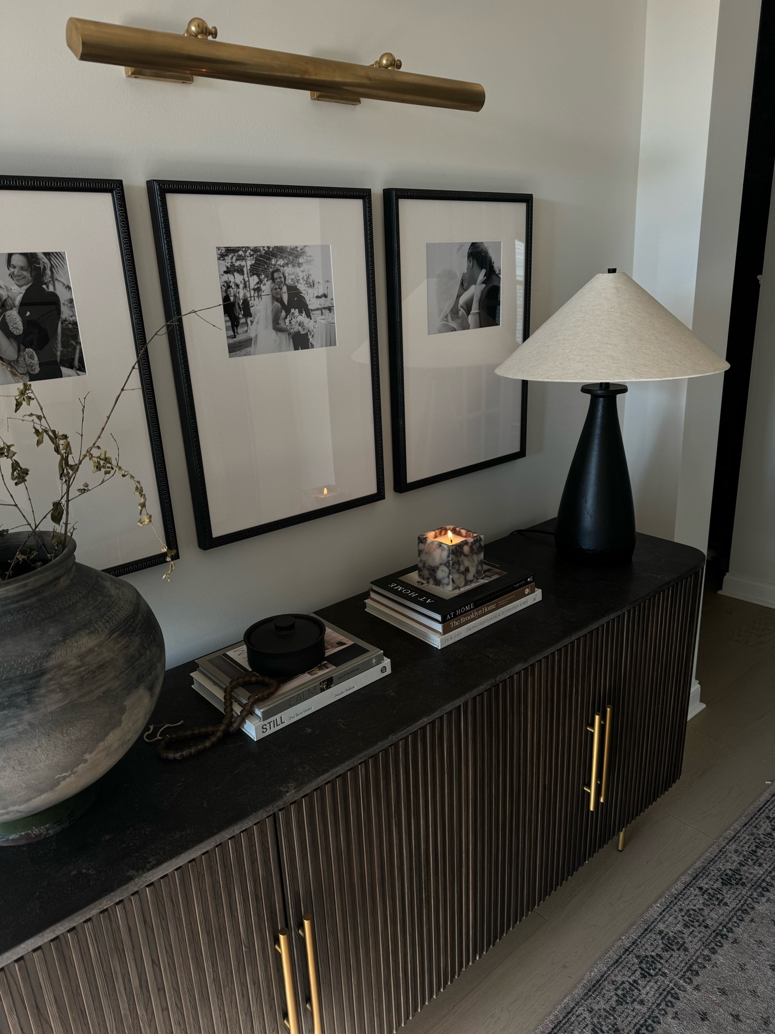 Our entry way that I shared on IG incase you wanna shop! 🫶🏼 #foyer #entrywaydecor 