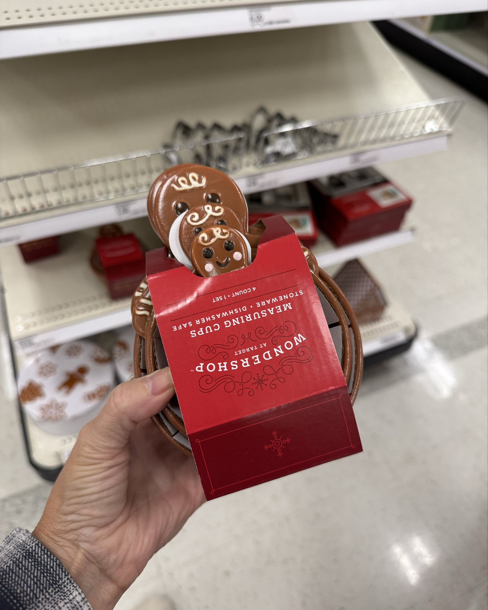 Sweeten up your holiday home with cozy gingerbread decor 🍪🤎 From charming ornaments to kitchen accents, these festive finds bring instant warmth and cheer. Perfect for a cozy Christmas vibe! 🎄 #HolidayHome #GingerbreadDecor

gingerbread decor ideas, gingerbread Christmas decorations, cozy holiday home decor, Christmas kitchen decor, festive holiday home, gingerbread ornaments, Christmas aesthetic home, cozy holiday styling, farmhouse Christmas decor, neutral Christmas decor, gingerbread theme Christmas, holiday decorating inspiration, gingerbread home accents, LTK holiday finds, Christmas home trends 2025

#LTKStyleTip #LTKHome #LTKHoliday