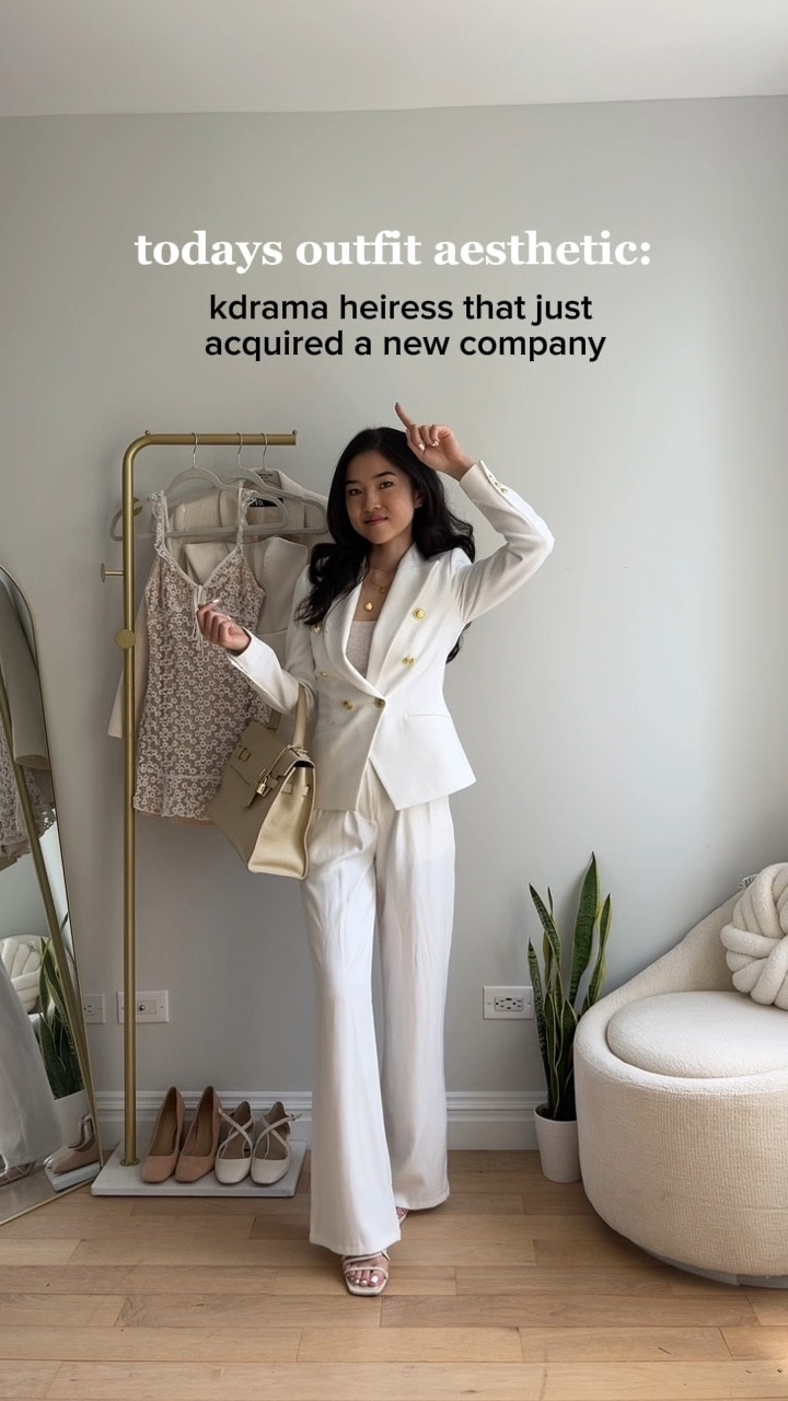 All white look ✨☺️ couldn’t link the purse but it’s from Teddy Blake! 

#LTKWorkwear #LTKStyleTip #LTKPetite