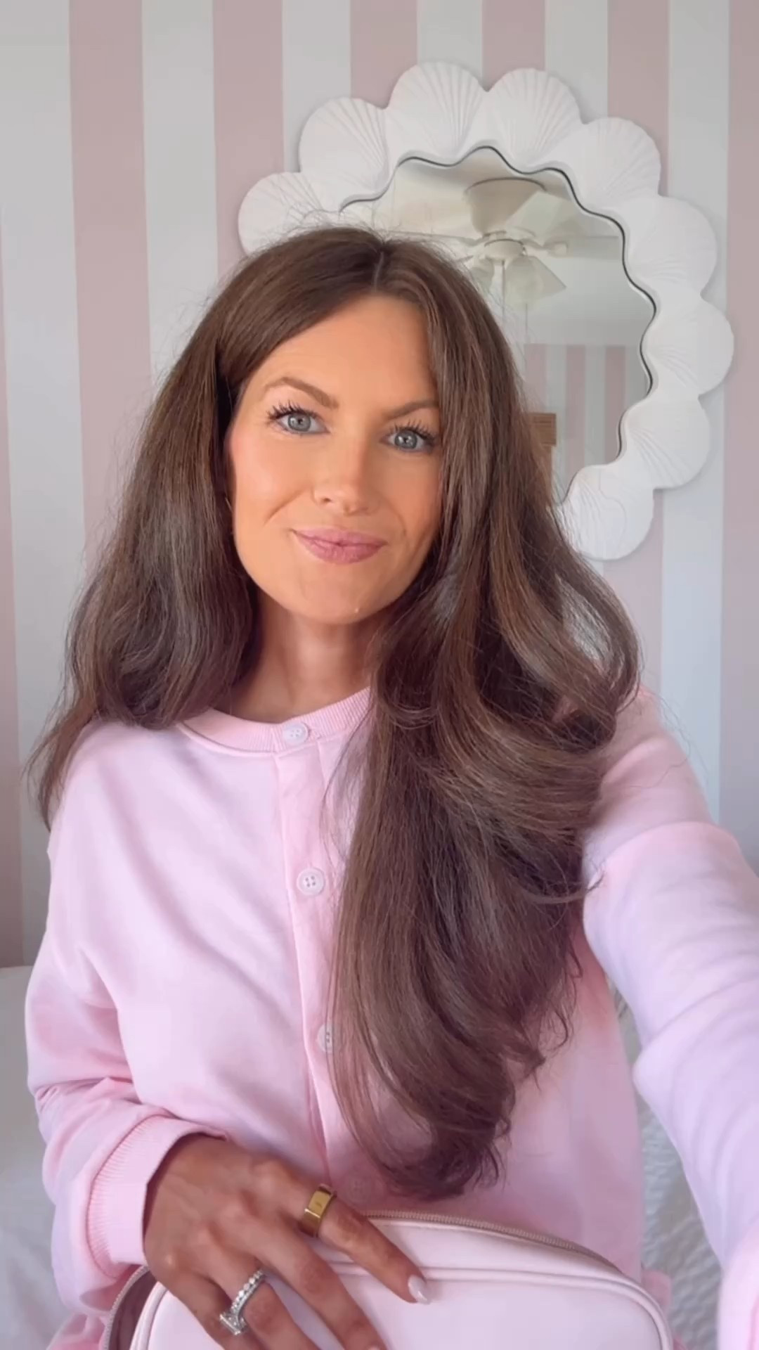 #ad Staying in for Valentine’s Day this year? Sharing my favorite LUXURY self-care products that don’t take much time to incorporate into your routine (so, yes, perfect for moms haha)! All from @ULTA Beauty 🩷
- The Solawave Wand takes 5 minutes and combines red light therapy with warmth and facial massage for the ultimate at-home spa facial! 
-  Neom Intensive Skin Treatment Candle - once the liquid starts pooling in the candle, you can POUR IT ON YOUR SKIN and massage it in - my skin has never felt softer than after using this.
- Glass Skin Ginseng Collagen Mask: The perfect face mask for sensitive skin - I have to be soo careful what I put on my skin because most things irritate my face. This mask is one of the only ones that TRULY works for my sensitive skin! 
- Osea Undaria Algae Body Oil -  the most luxurious body oil - and I have tried a lot. This one has a very natural smell and is not greasy at all - my skin DRINKS it up.
#ultabeauty #ulta

#LTKselfcare #LTKmomlife #LTKValentine