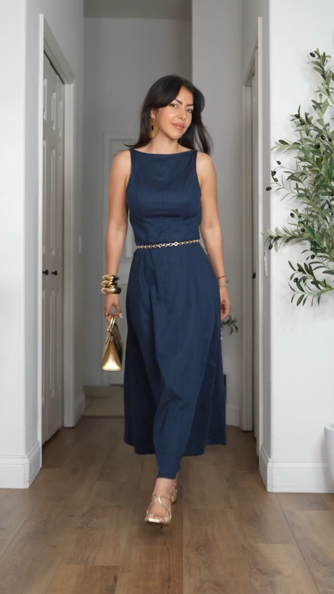 Styling a sleeveless linen midi dress from Zara! ✨

This Zara dress is under $60 and the perfect Summer dress! Linking more of my Summer Zara finds below!

Summer outfits, Zara outfits, summer dresses, gold accessories, blue midi dress

#LTKSeasonal #LTKgrwm #LTKootd