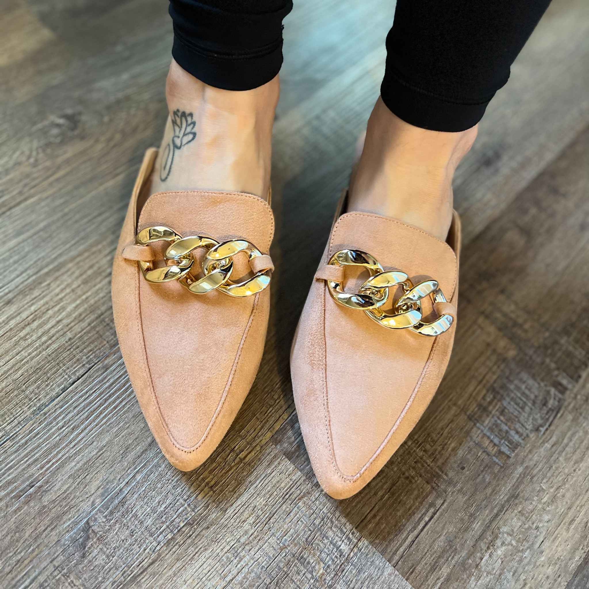 Women’s mules 

Amazon, Amazon Finds, Fall shoes, women’s mules, women’s shoes, slides, mules, work shoes, Steve Madden dupes, dupe, Fall mules, 

#LTKshoecrush #LTKstyletip #LTKSeasonal