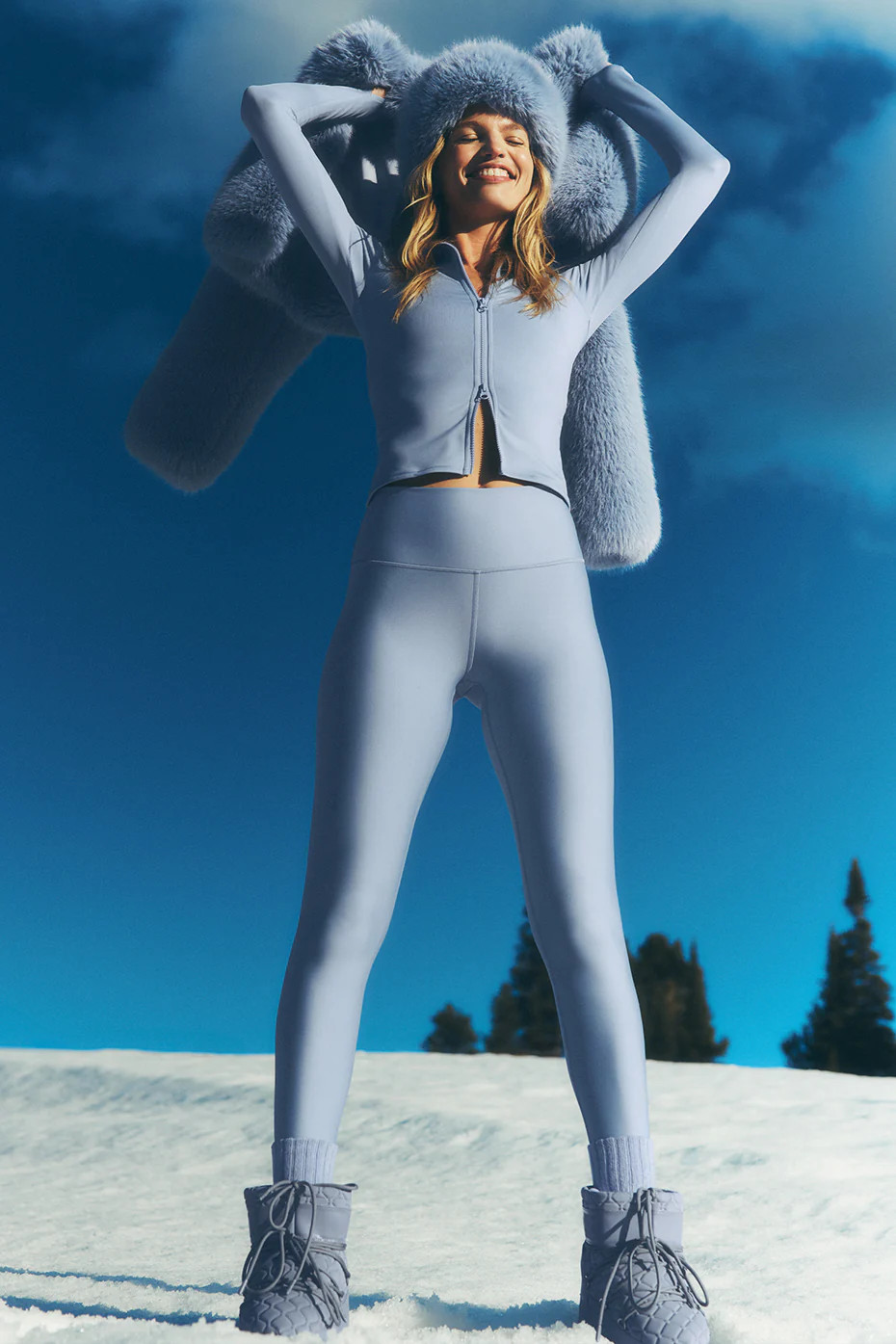 ALO | Airlift Winter Warm High-Waist Legging in Winter Frost Blue, Size: Small | Alo Yoga (US)