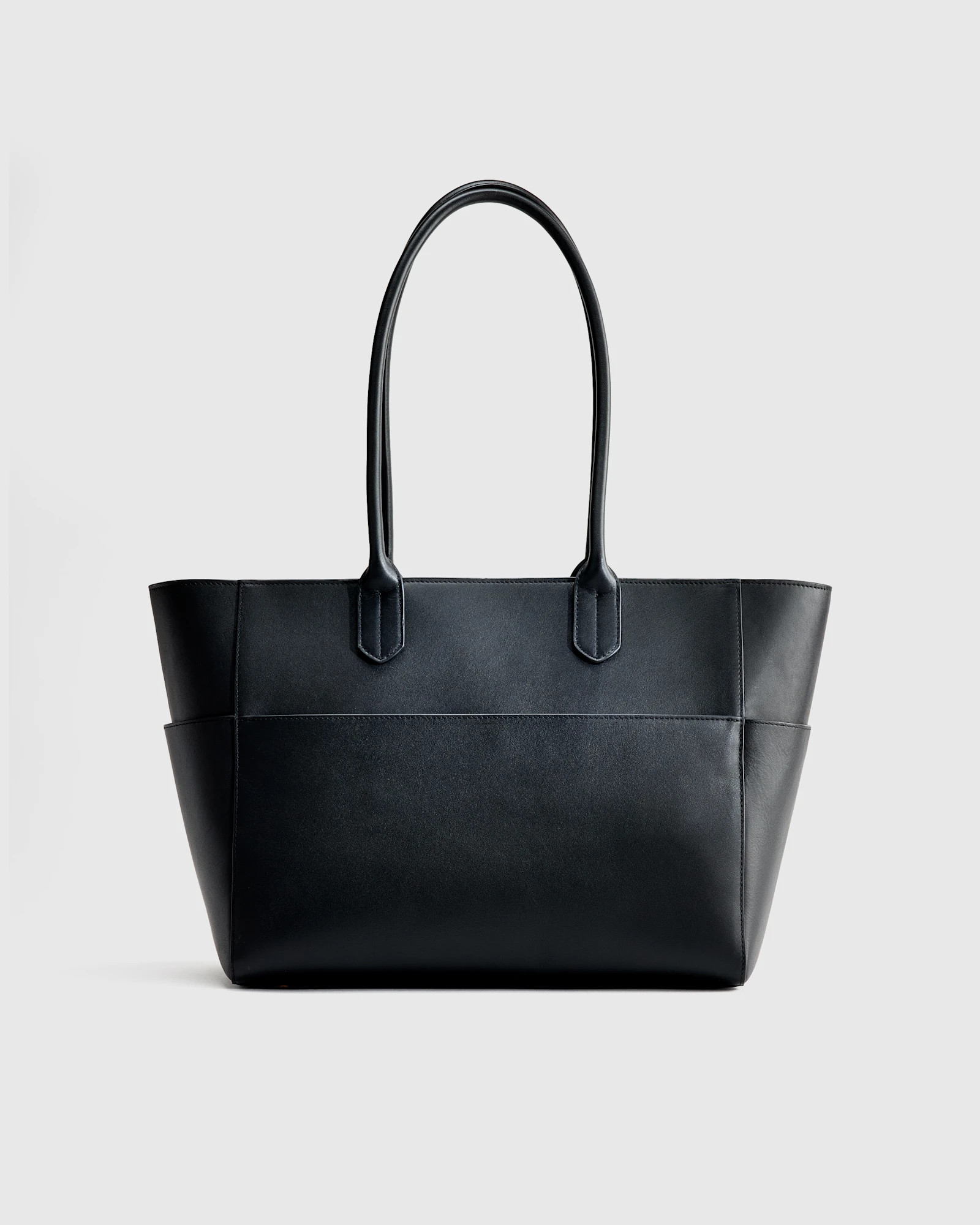 Quince | Women's Italian Leather Shopper Tote in Black | Quince