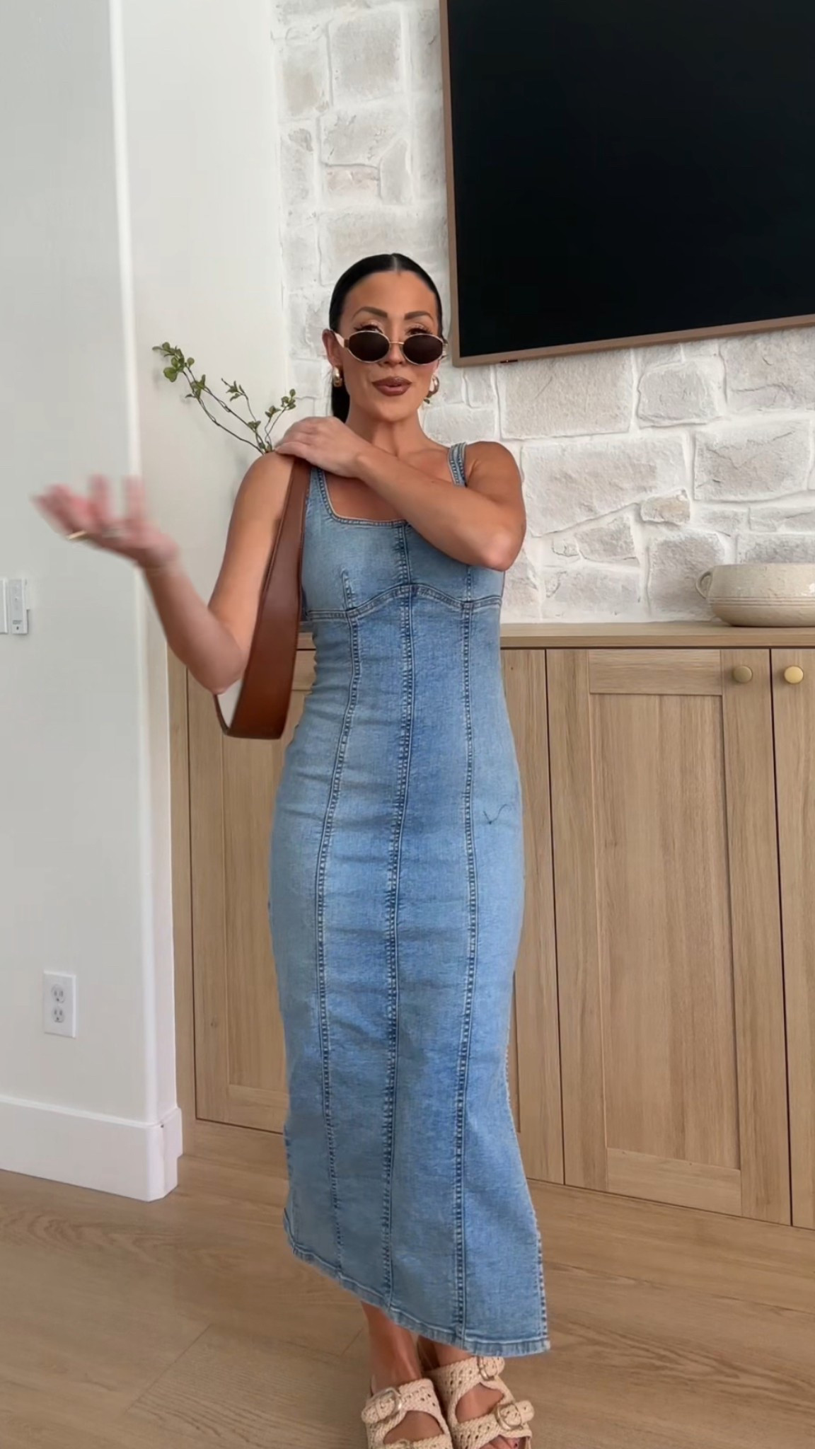 An affordable and stretchy denim dress! I’m in a size XS. She’s very comfortable and soft! 

Target circle week
Denim dress 
Midi dress 


#LTKSaleAlert #LTKSeasonal #LTKStyleTip