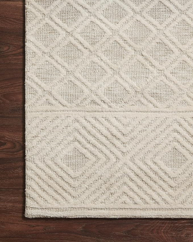 Loloi II Neda Ivory/Natural 2'-6" x 7'-6" Runner Rug | Amazon (US)